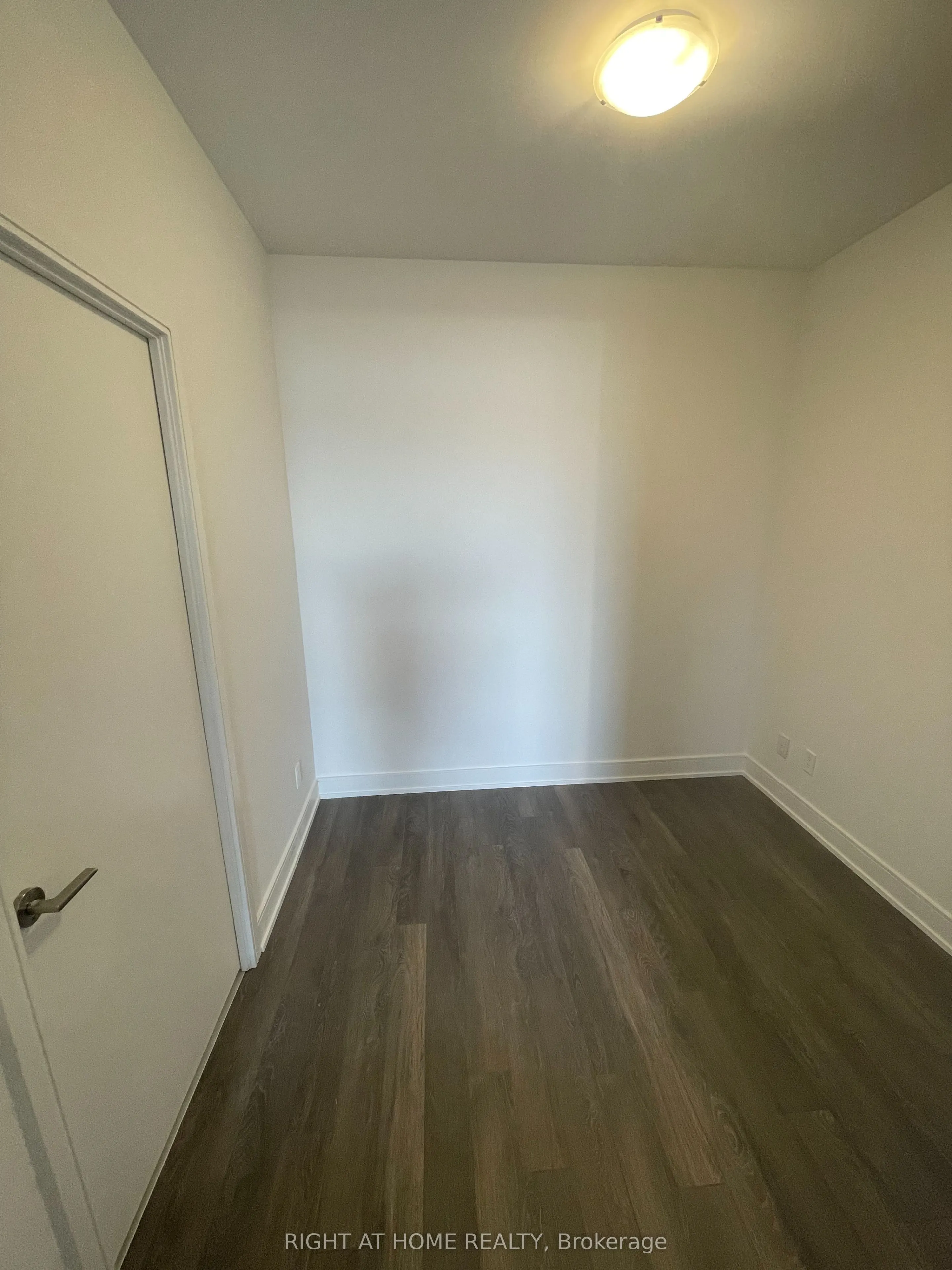 1350 Ellesmere Road, #702