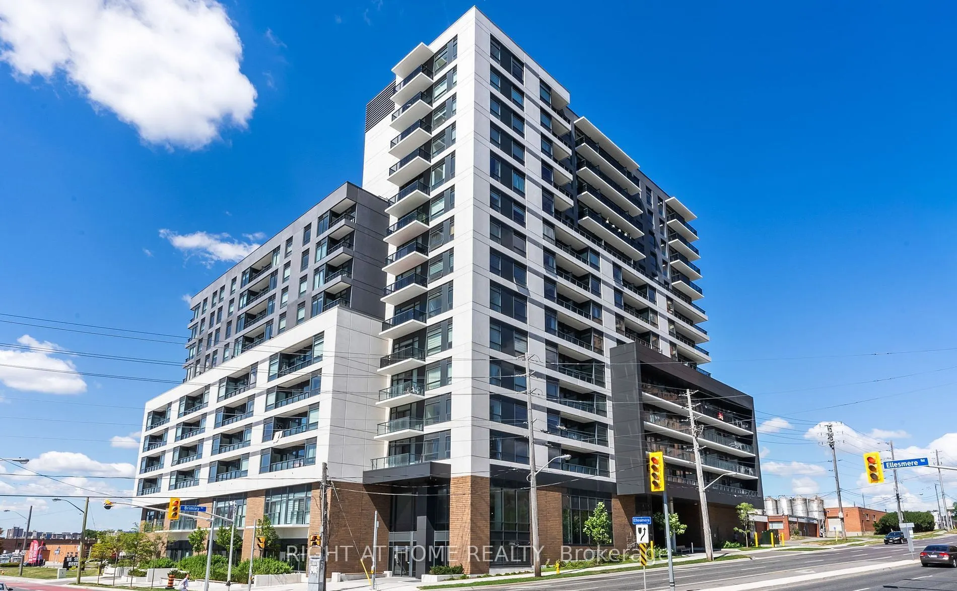 1350 Ellesmere Road, #702