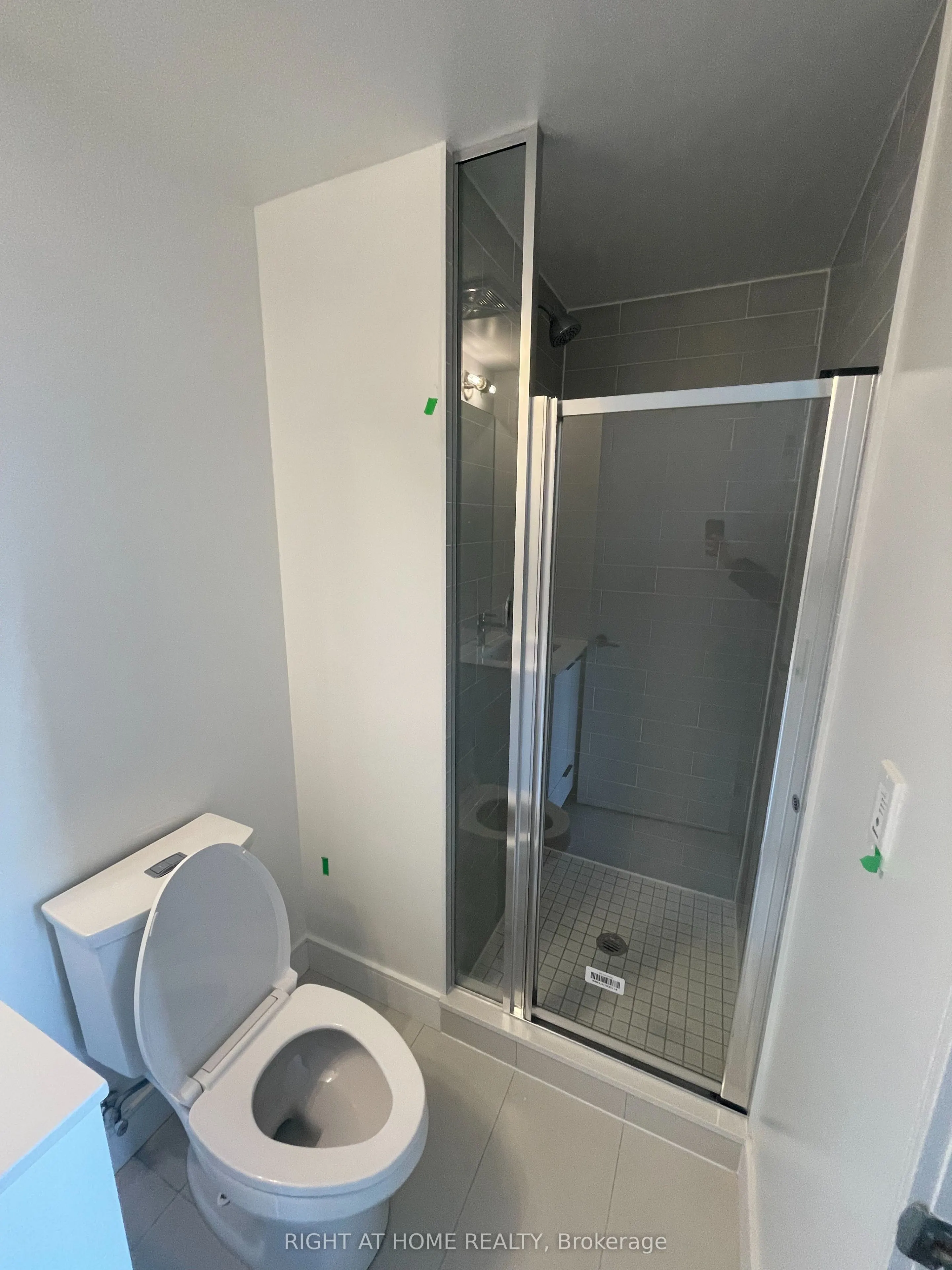 1350 Ellesmere Road, #702