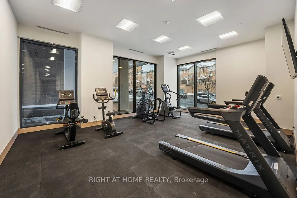 1350 Ellesmere Road, #702