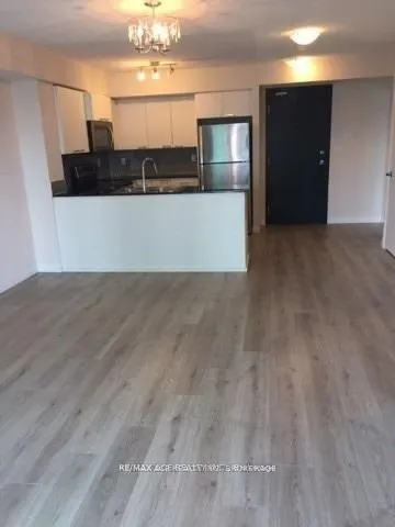 2152 Lawrence Avenue E, #1101