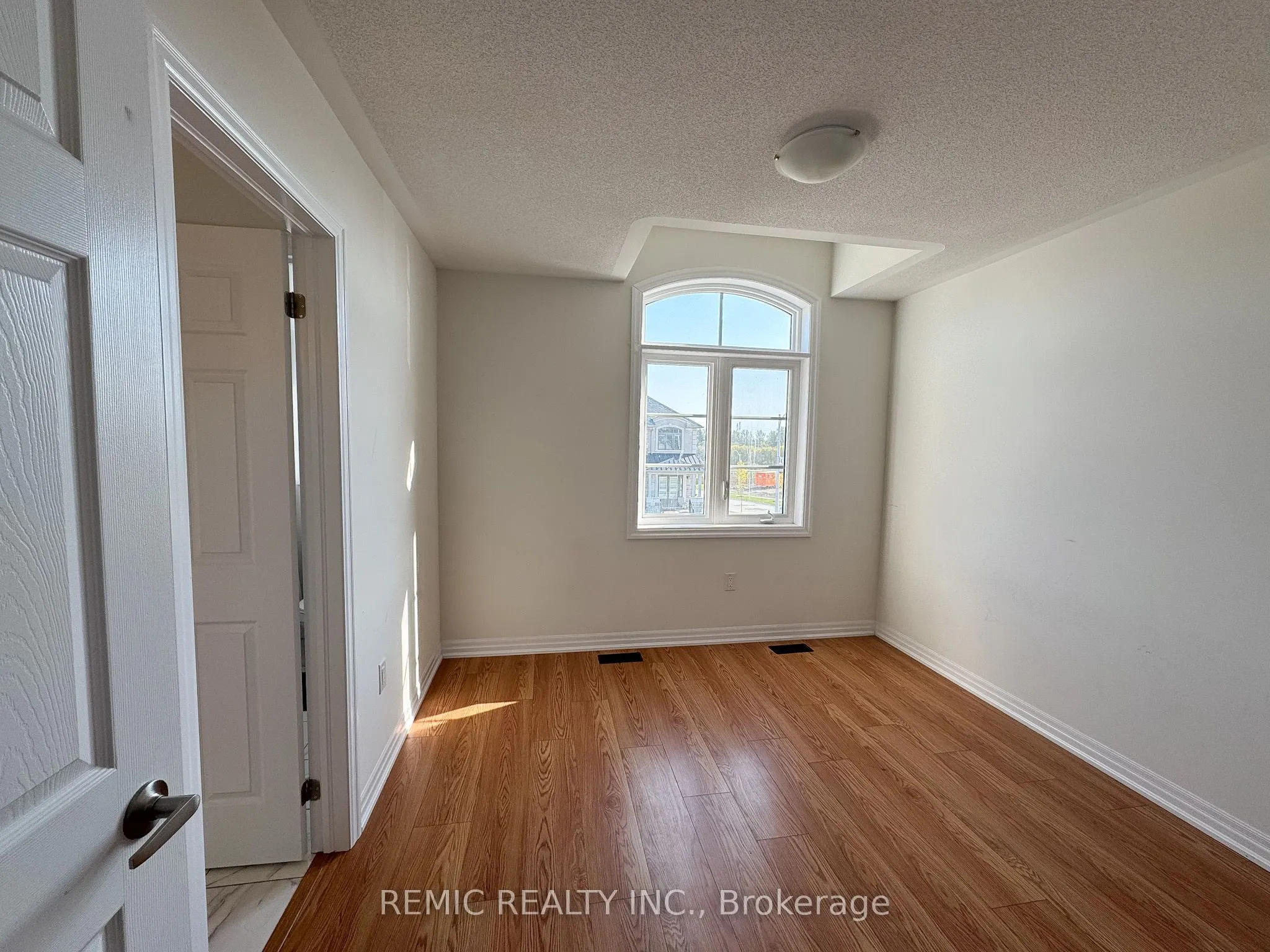 242 Flood Avenue