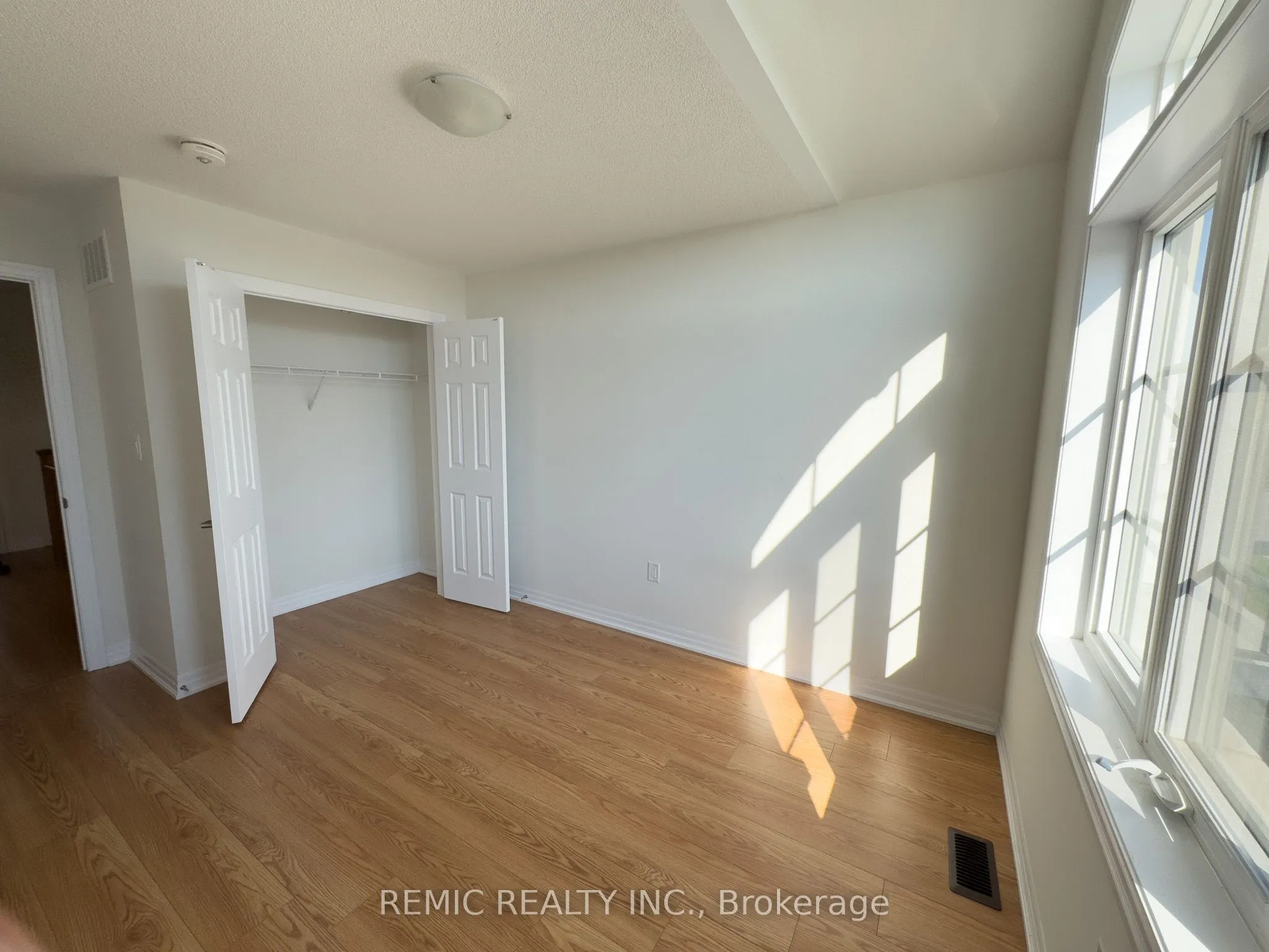 242 Flood Avenue