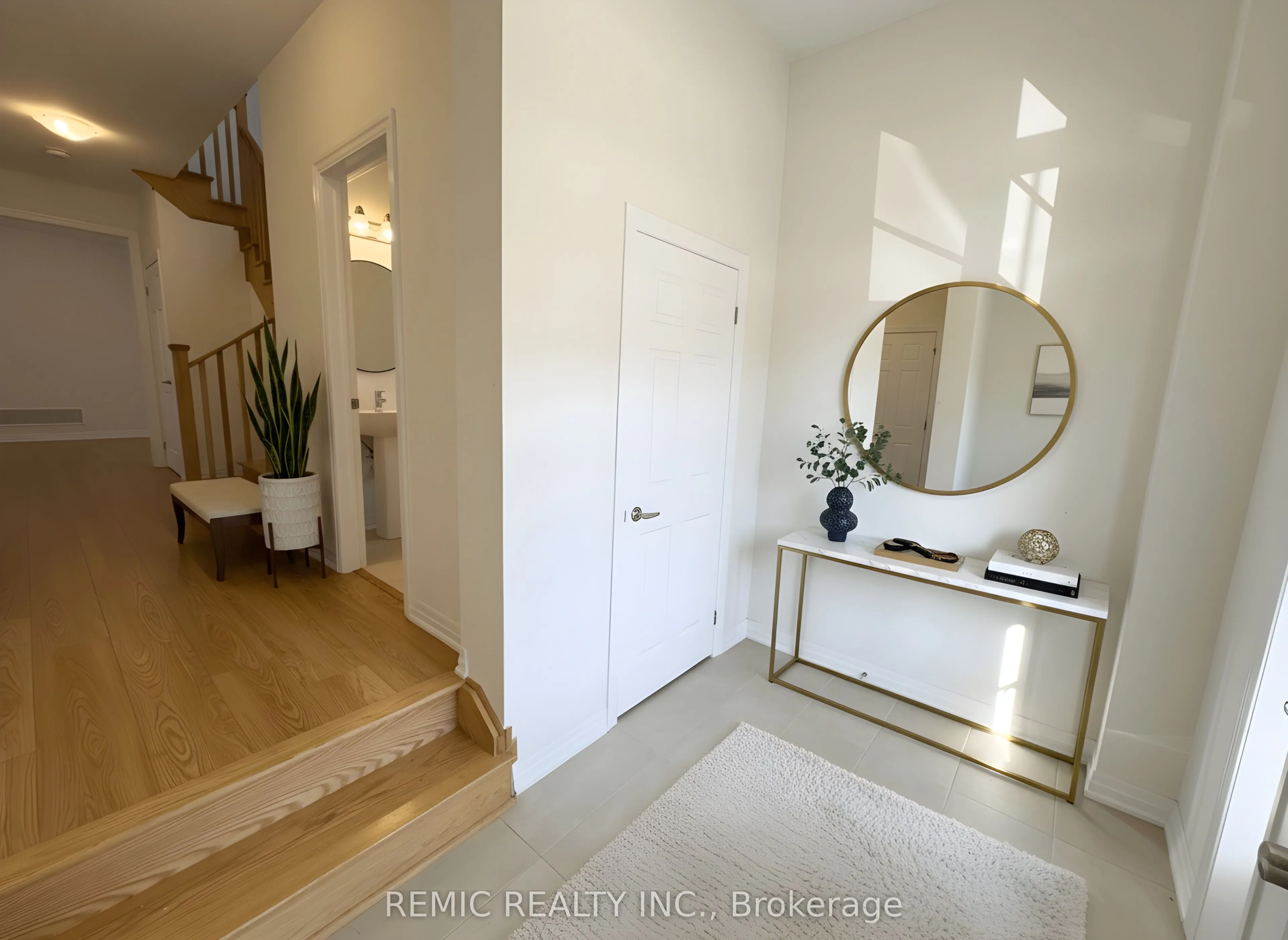 242 Flood Avenue