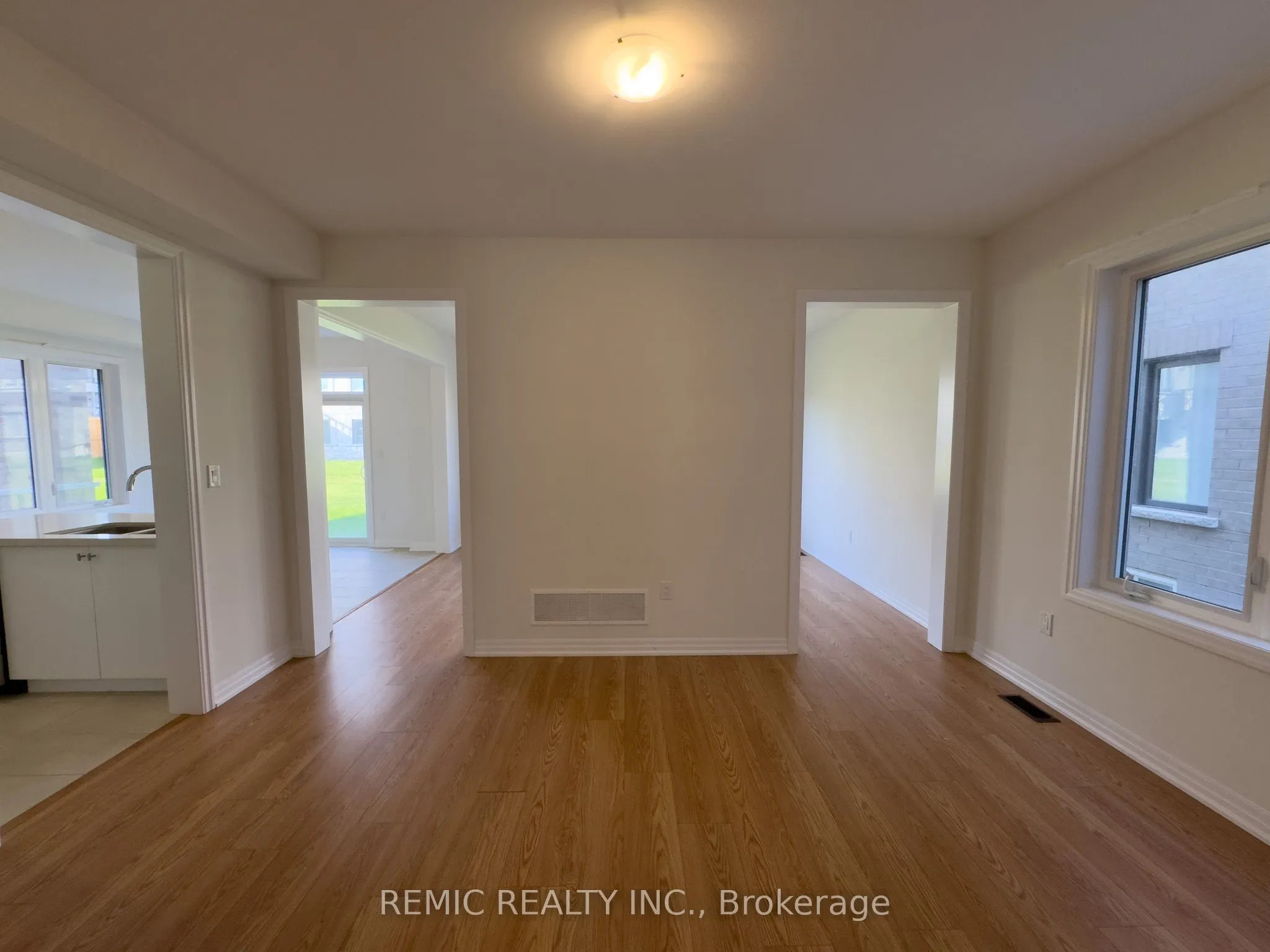 242 Flood Avenue