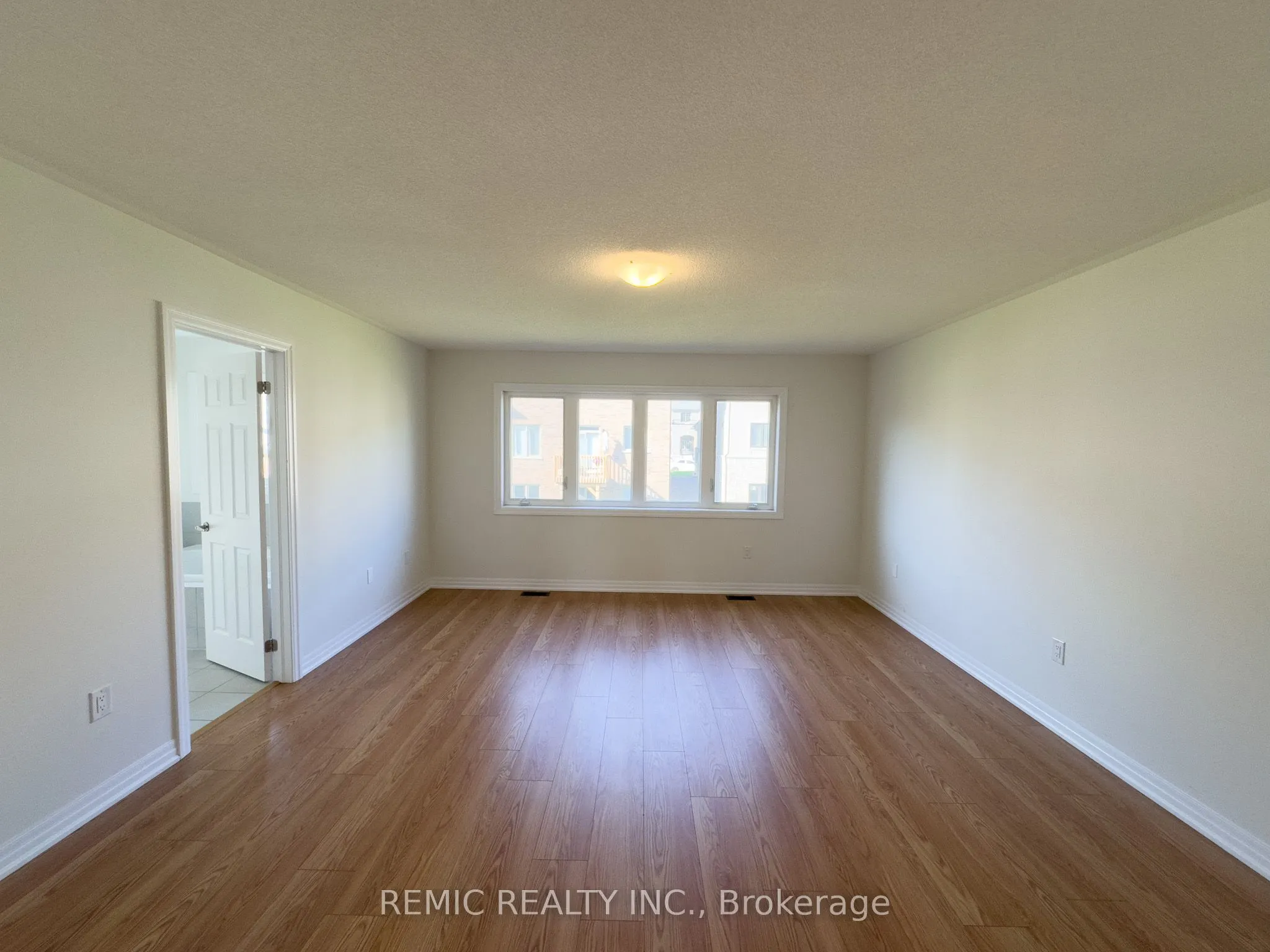 242 Flood Avenue