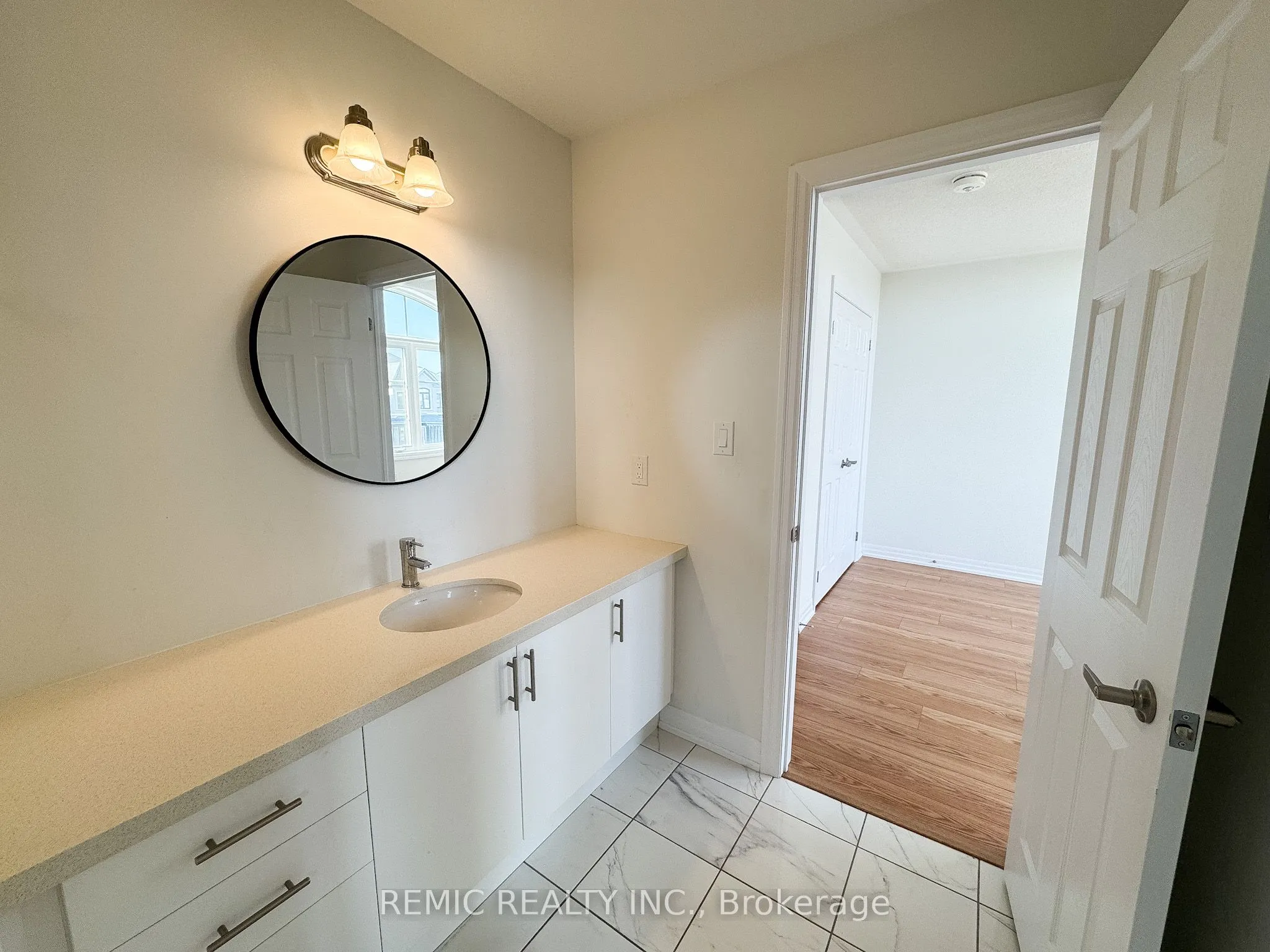 242 Flood Avenue