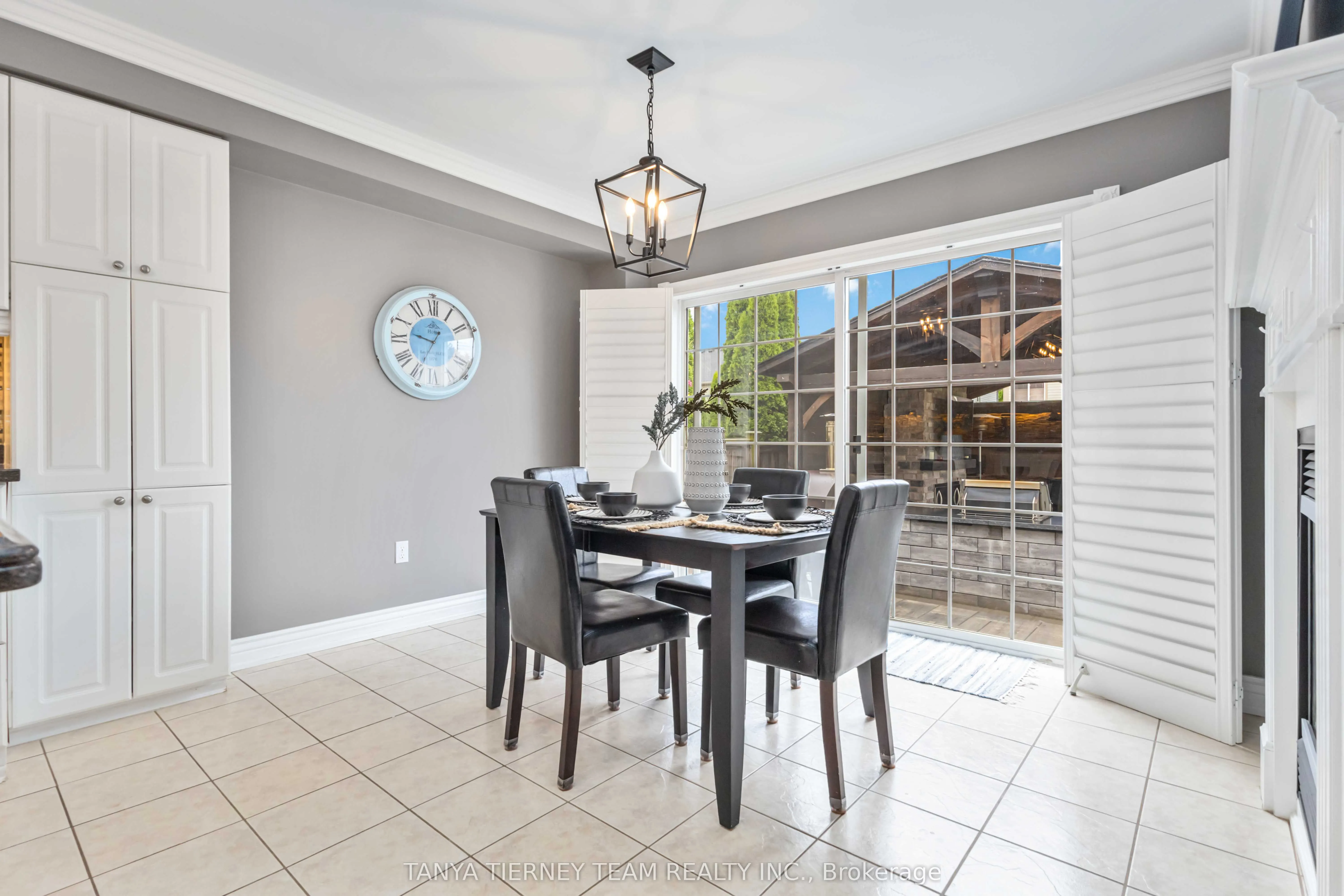 11 Claridge Crescent