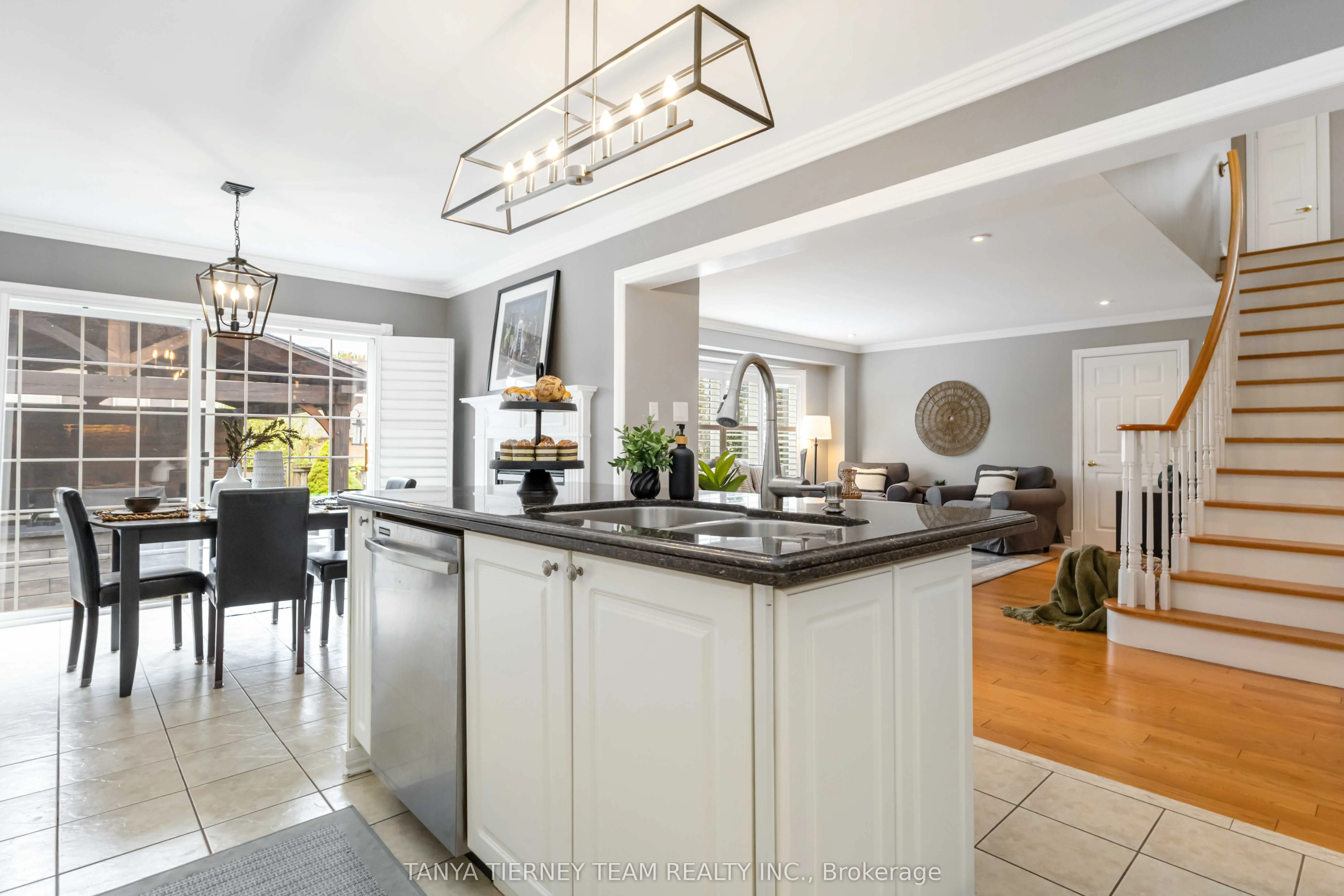 11 Claridge Crescent