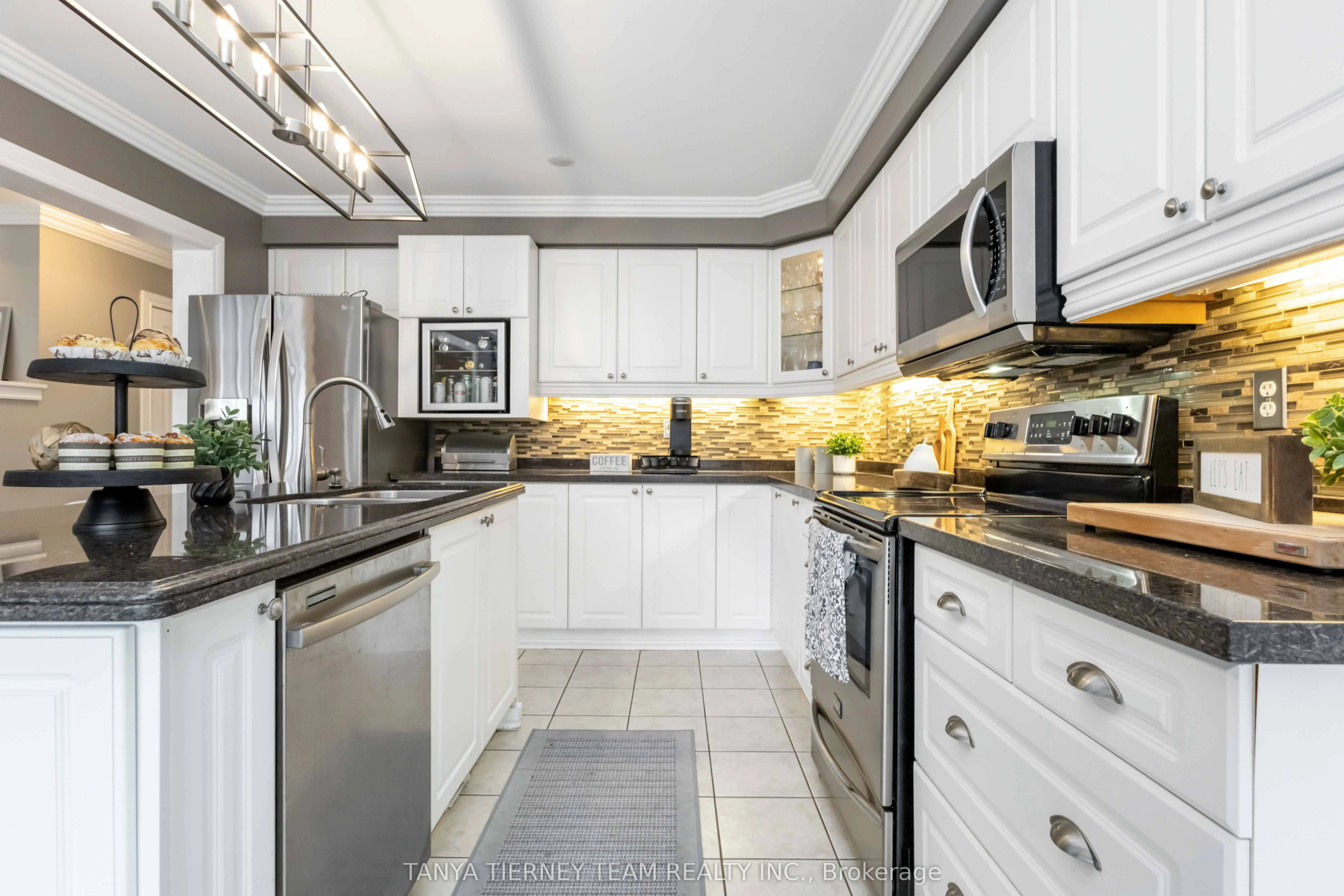 11 Claridge Crescent