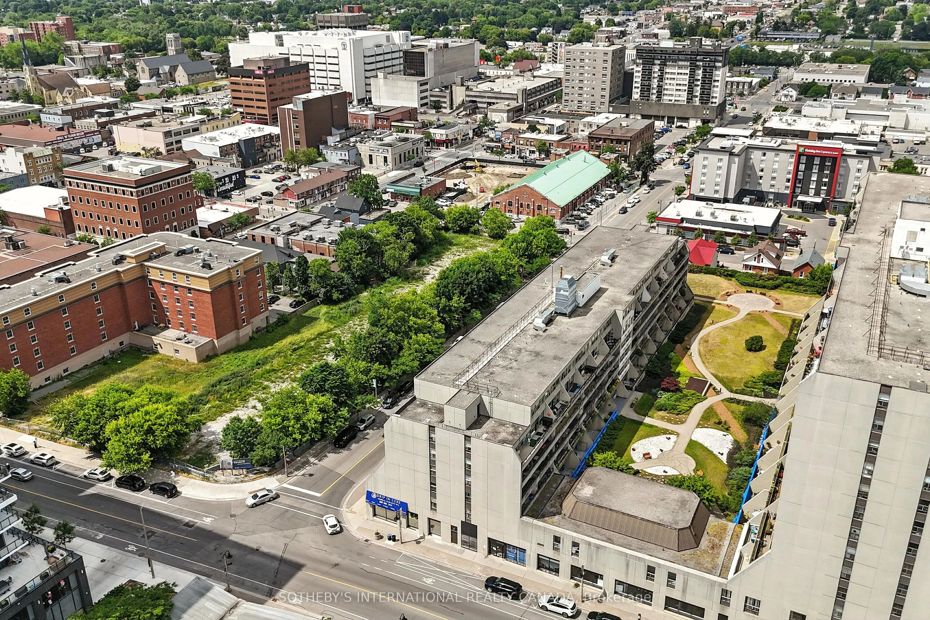 50 Richmond Street E, #101