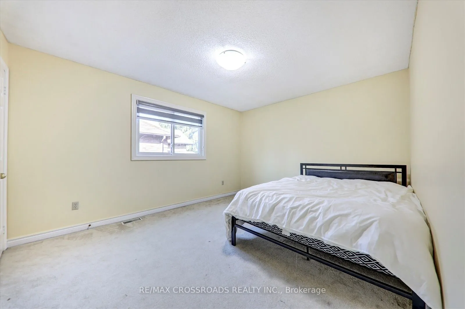 3993 Ellesmere Road