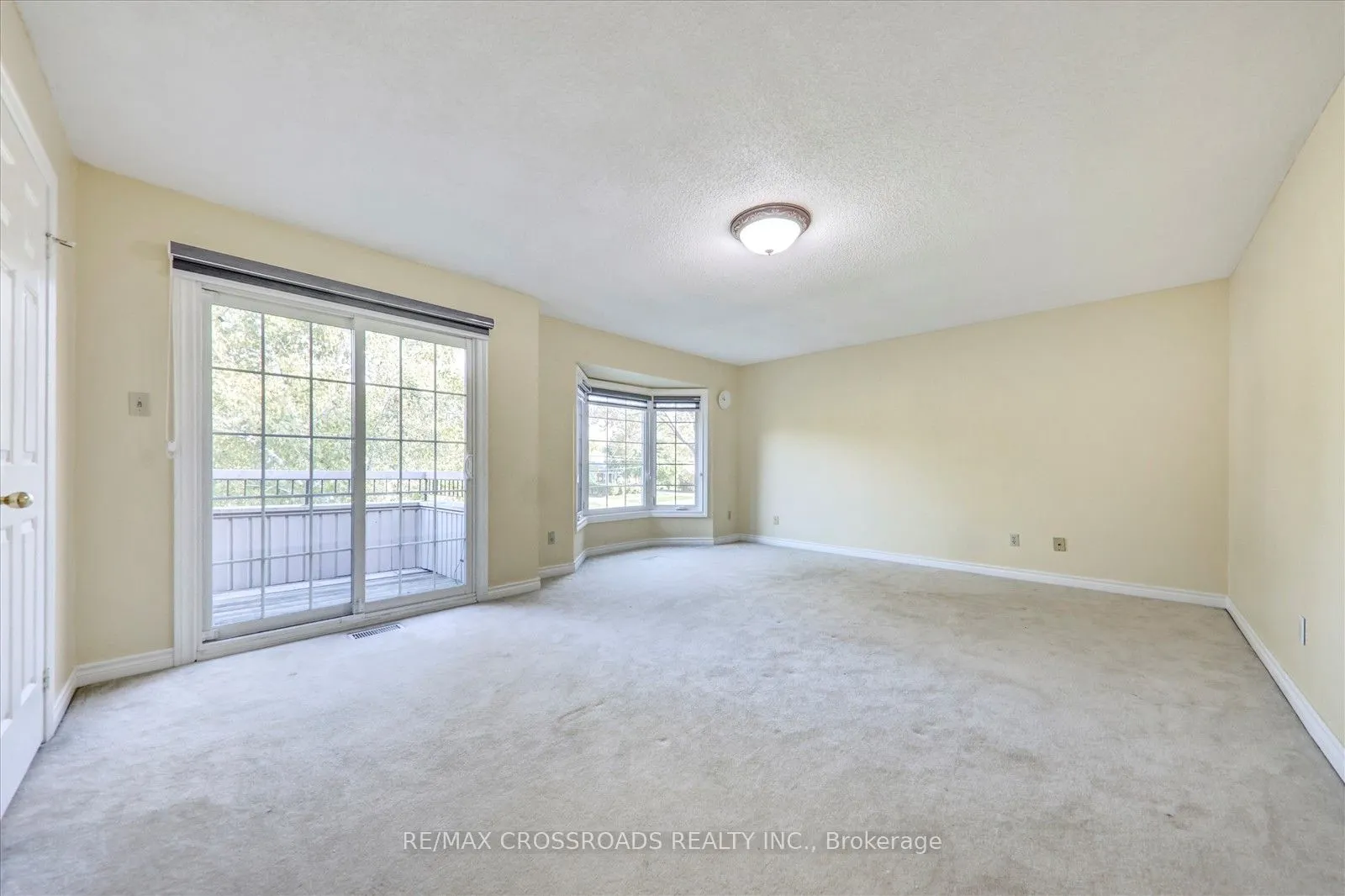 3993 Ellesmere Road