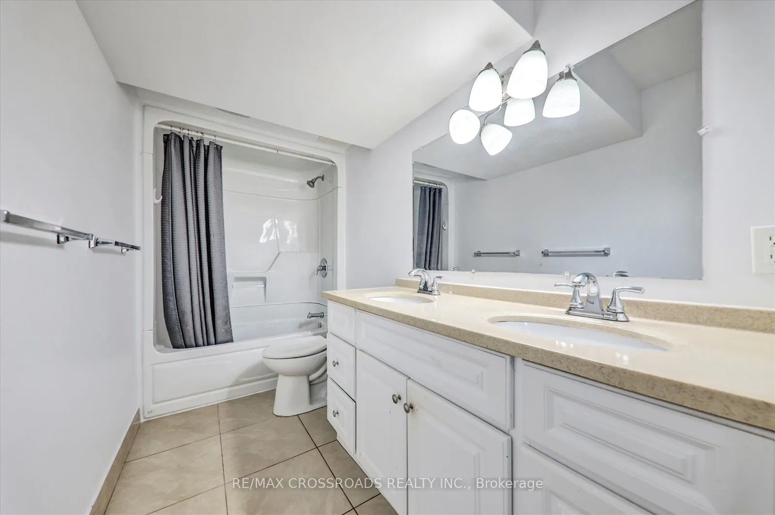 3993 Ellesmere Road