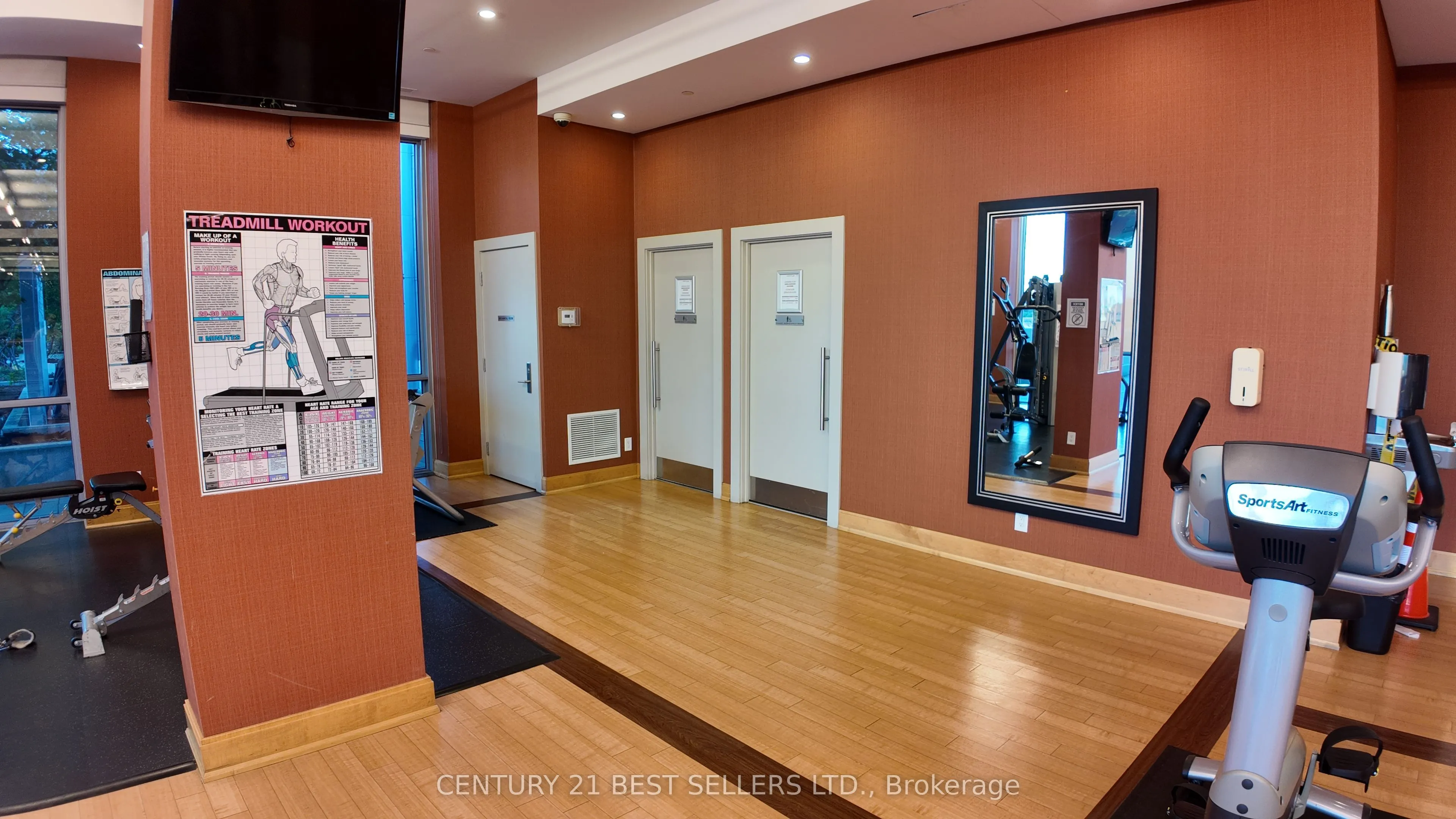151 Village Green Square, #2507