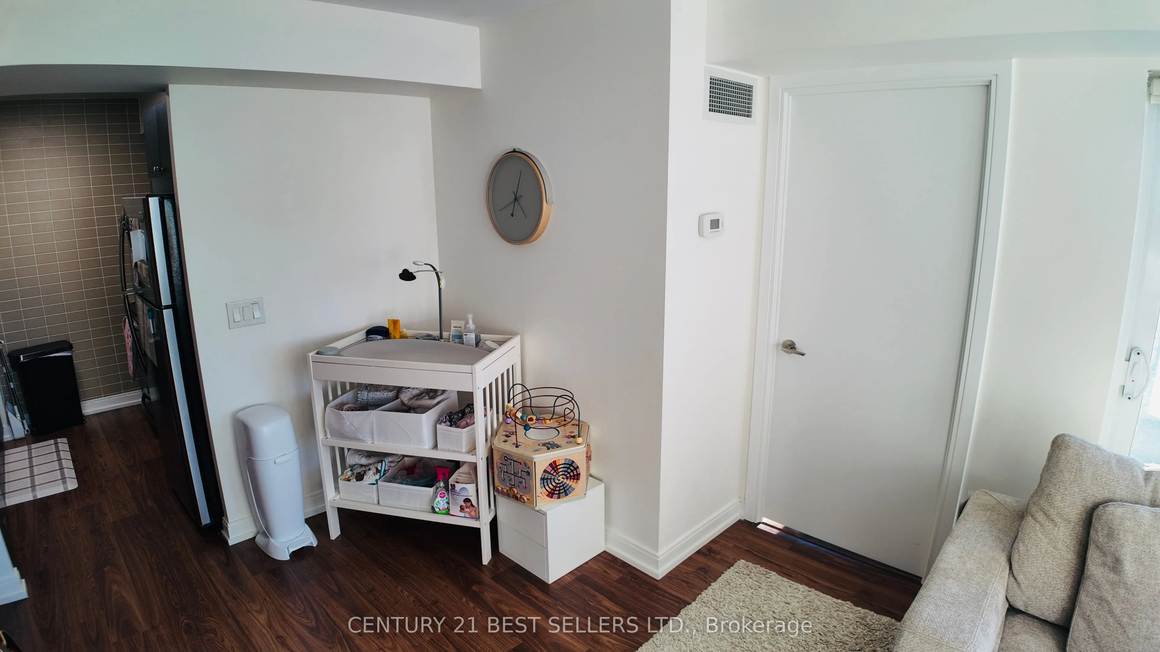 151 Village Green Square, #2507