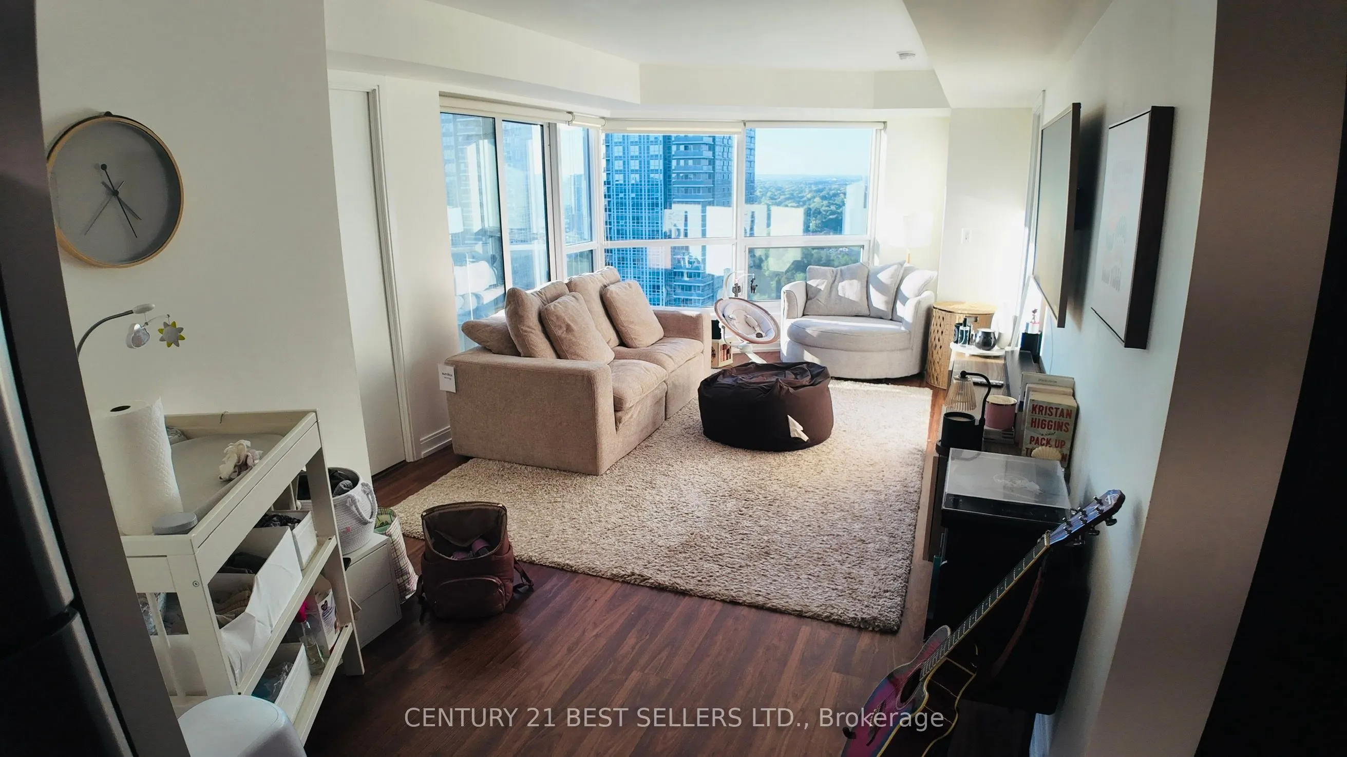 151 Village Green Square, #2507