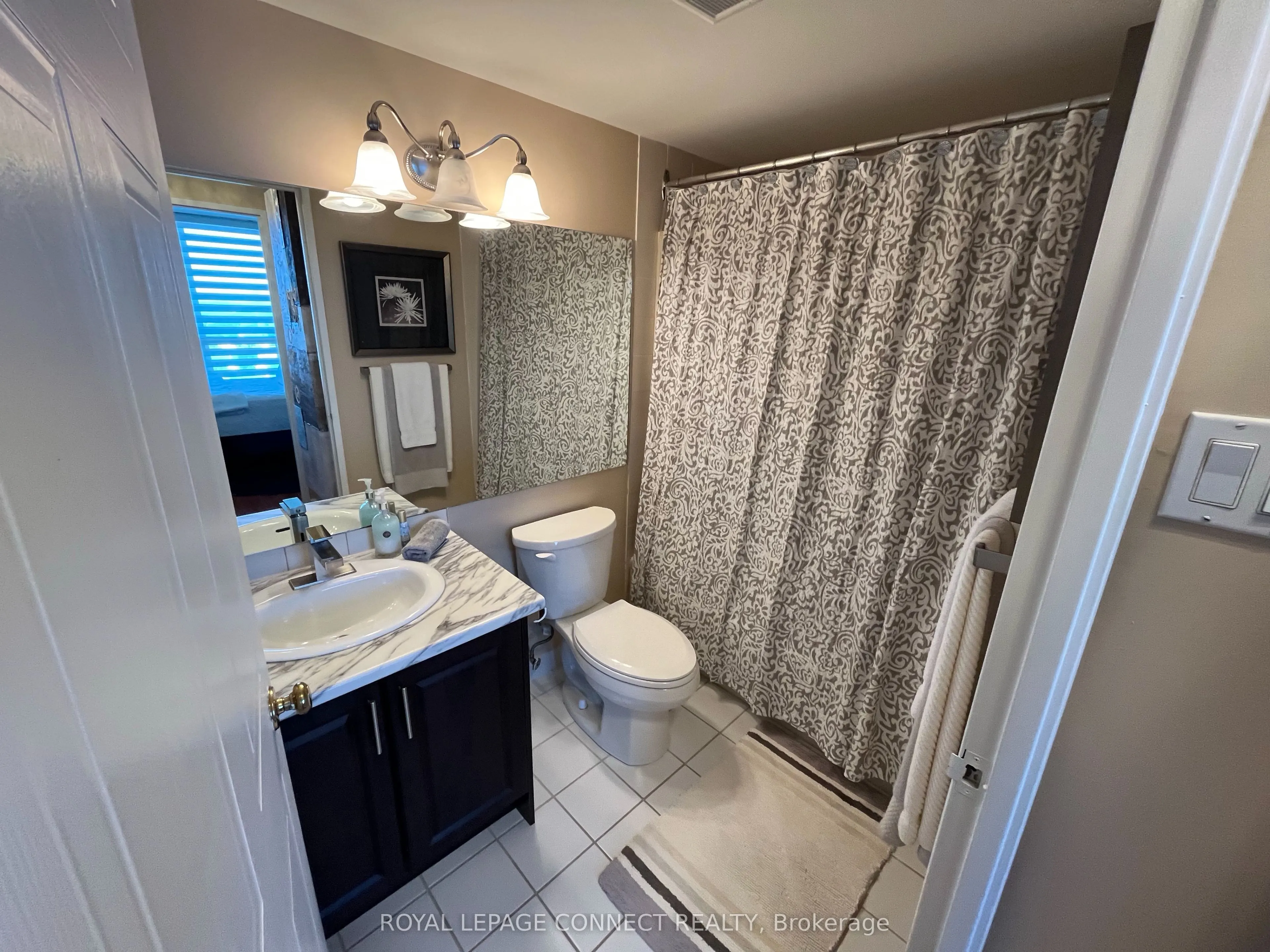 1890 Valley Farm Road, #1516