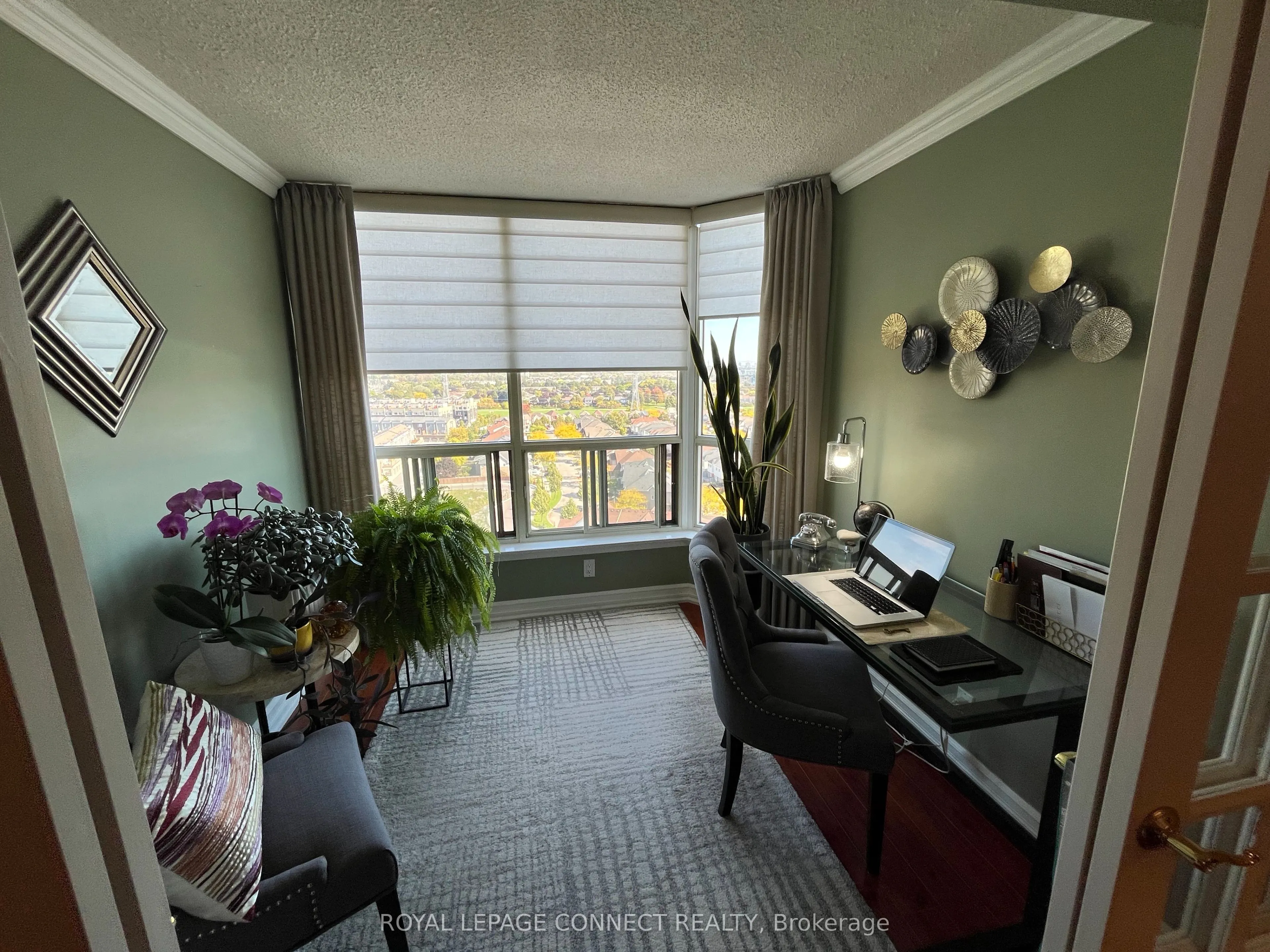 1890 Valley Farm Road, #1516