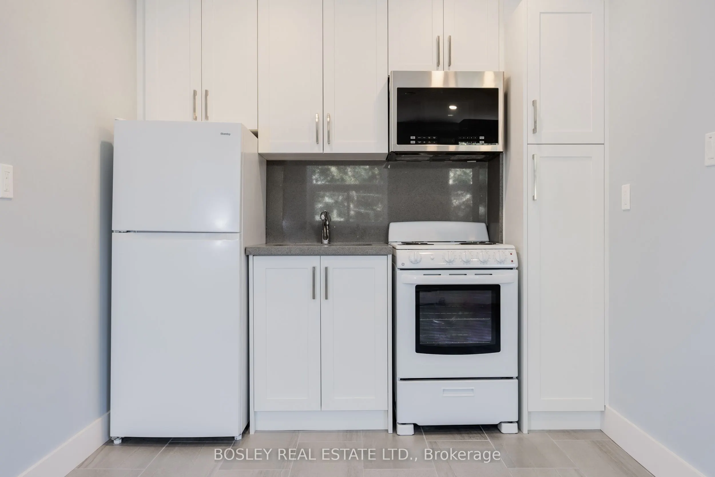 856 Kingston Road, #5
