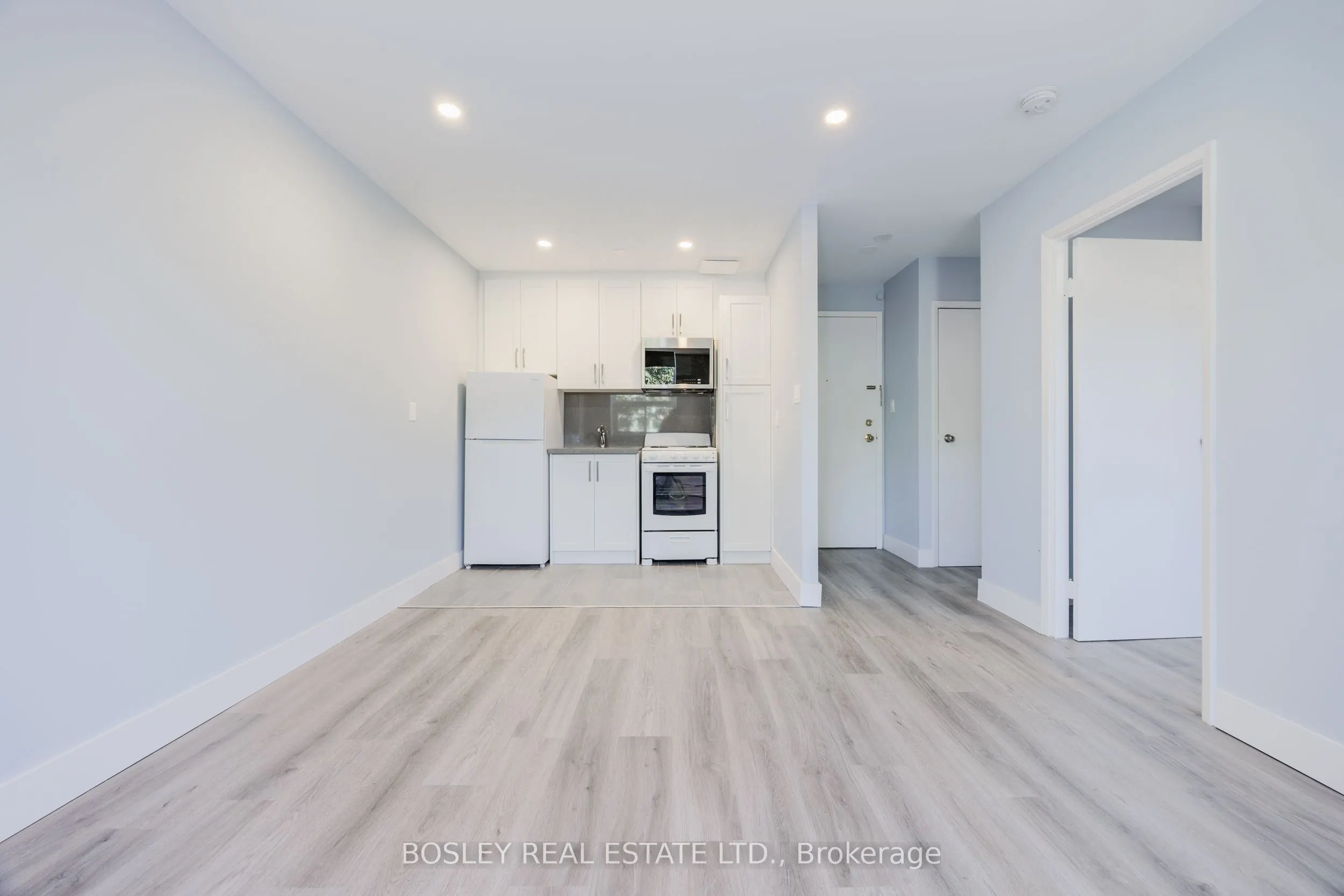 856 Kingston Road, #5