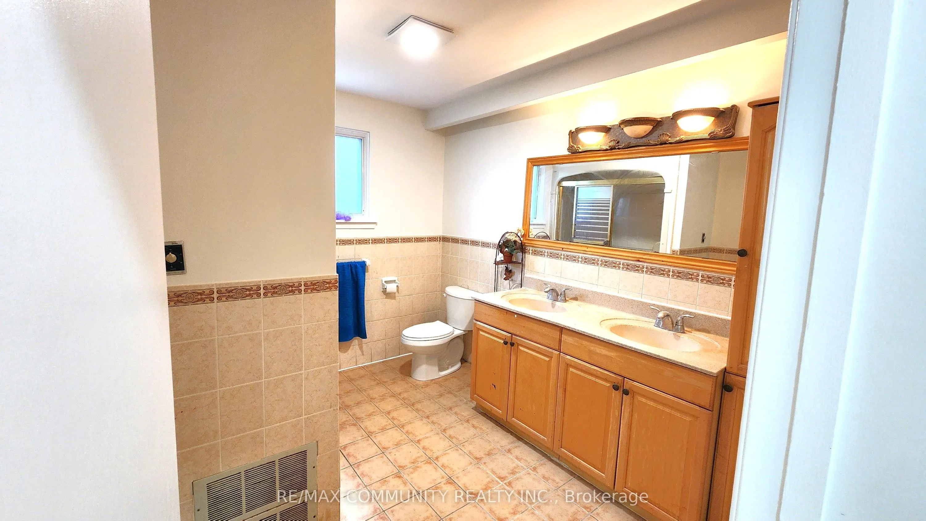 19 Purpledusk Trail, #Main