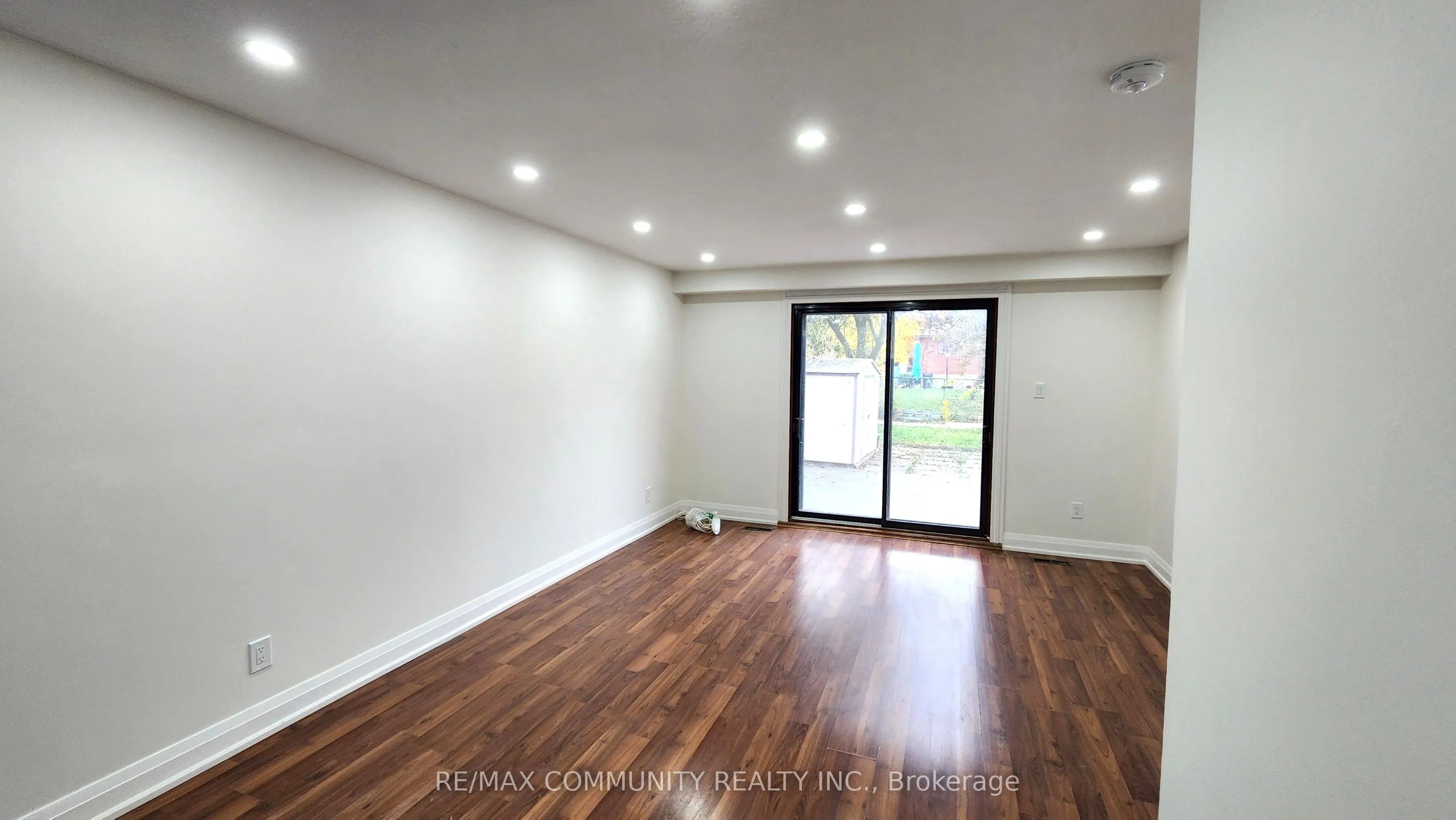 19 Purpledusk Trail, #Main