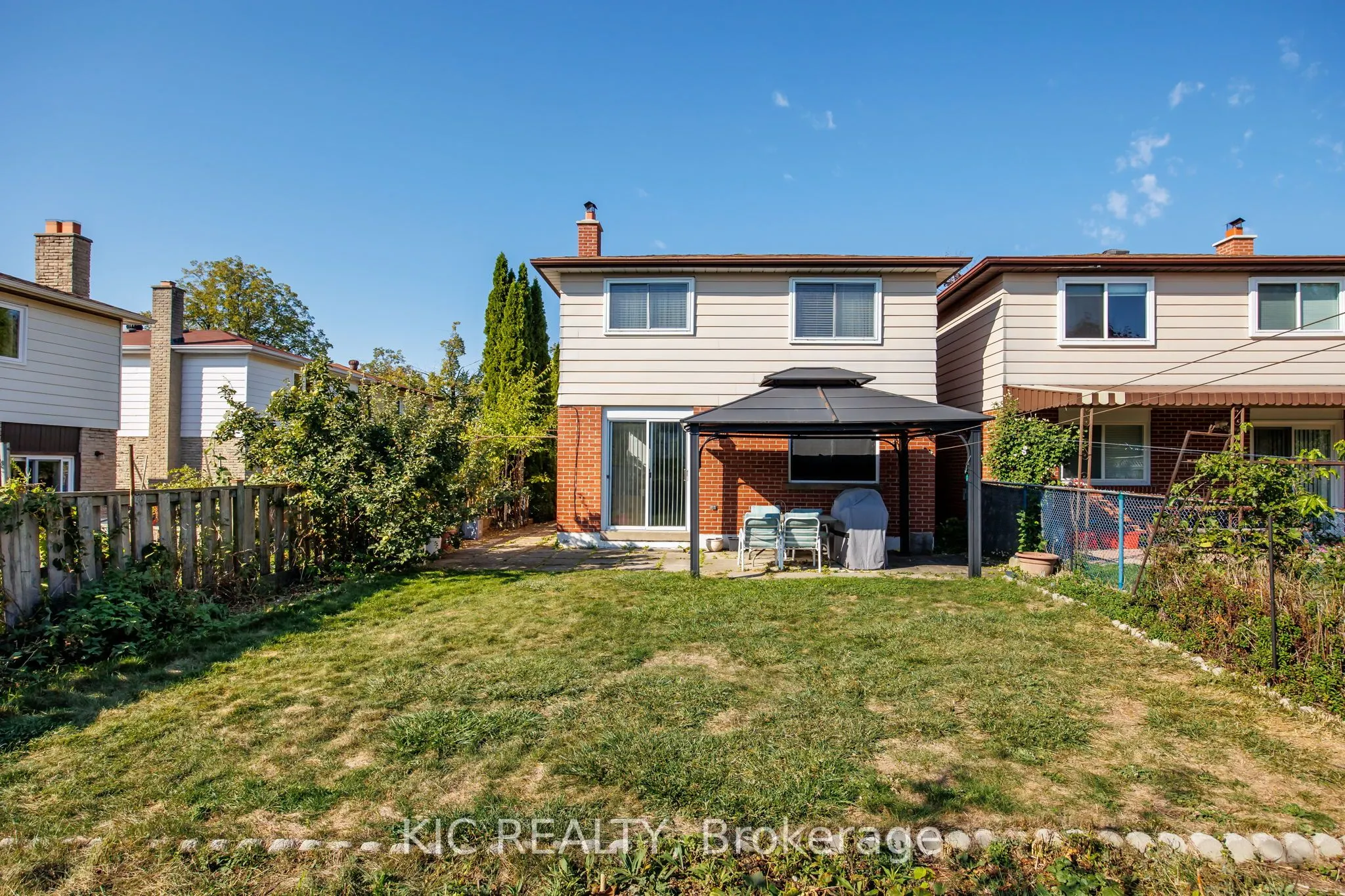 5 Thistlewaite Crescent
