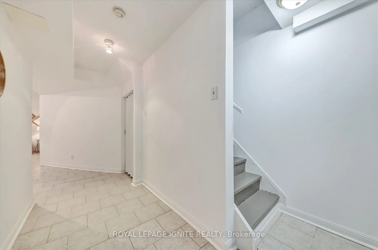 1345 Altona Road, #41