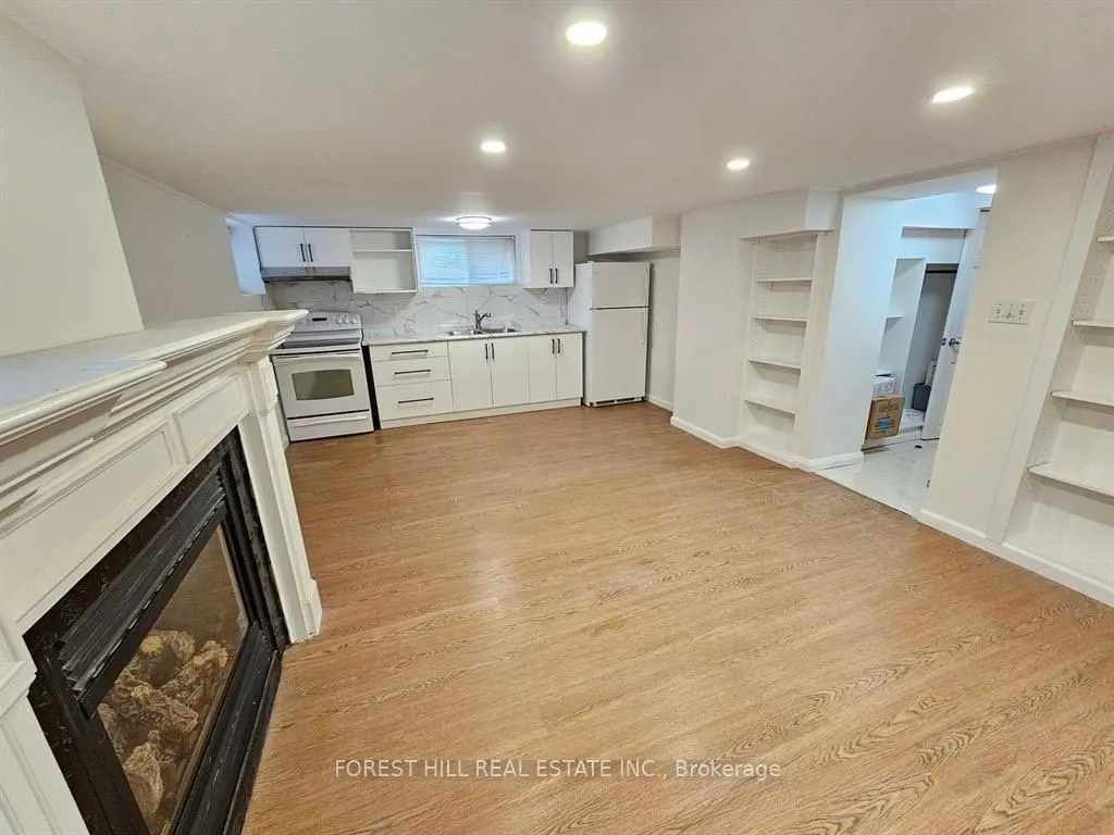 240 Martins Street, #B1