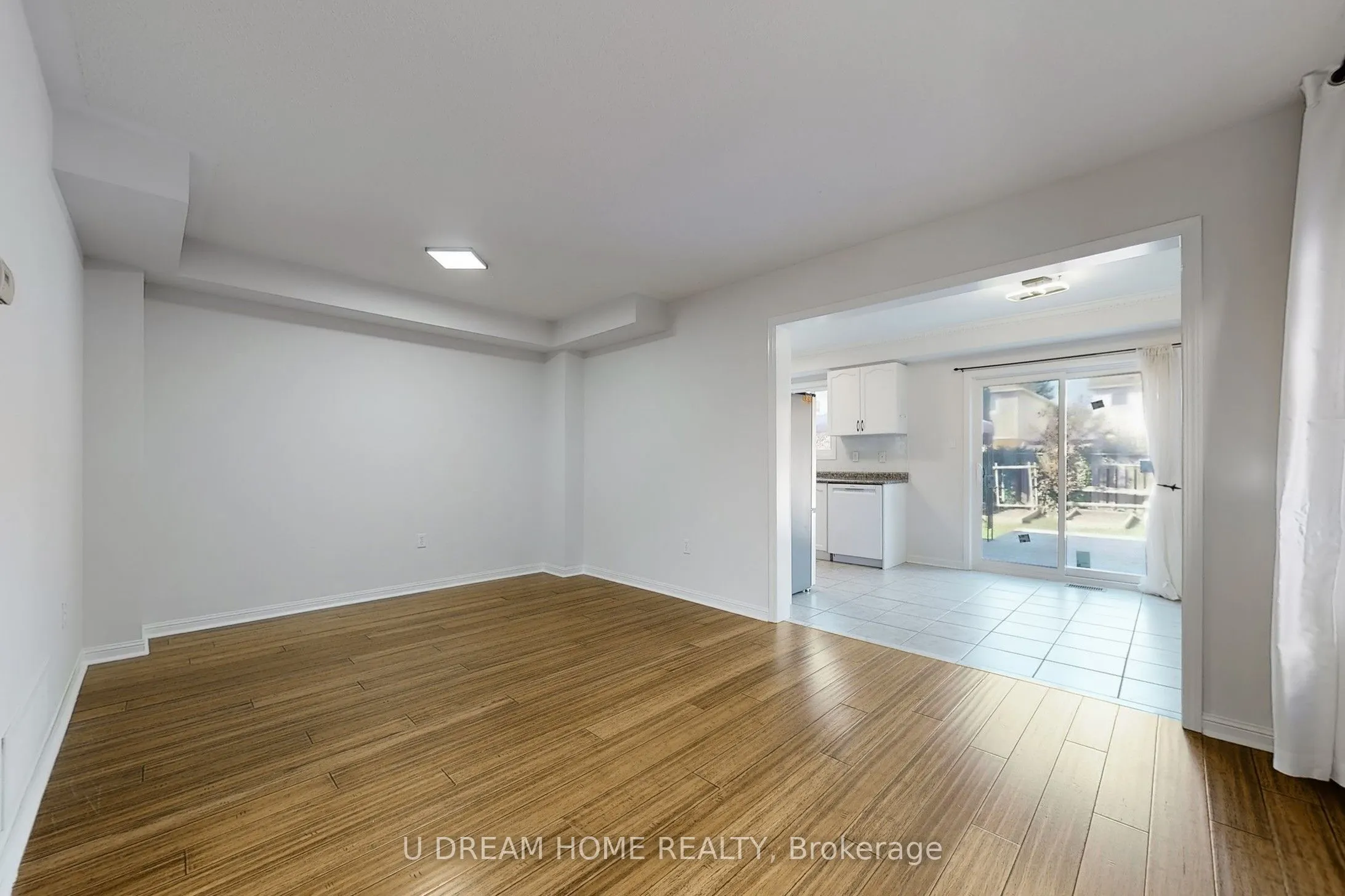 55 Catkins Crescent