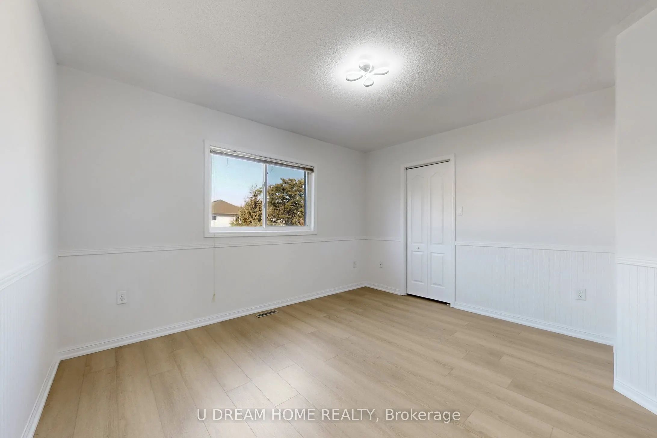 55 Catkins Crescent