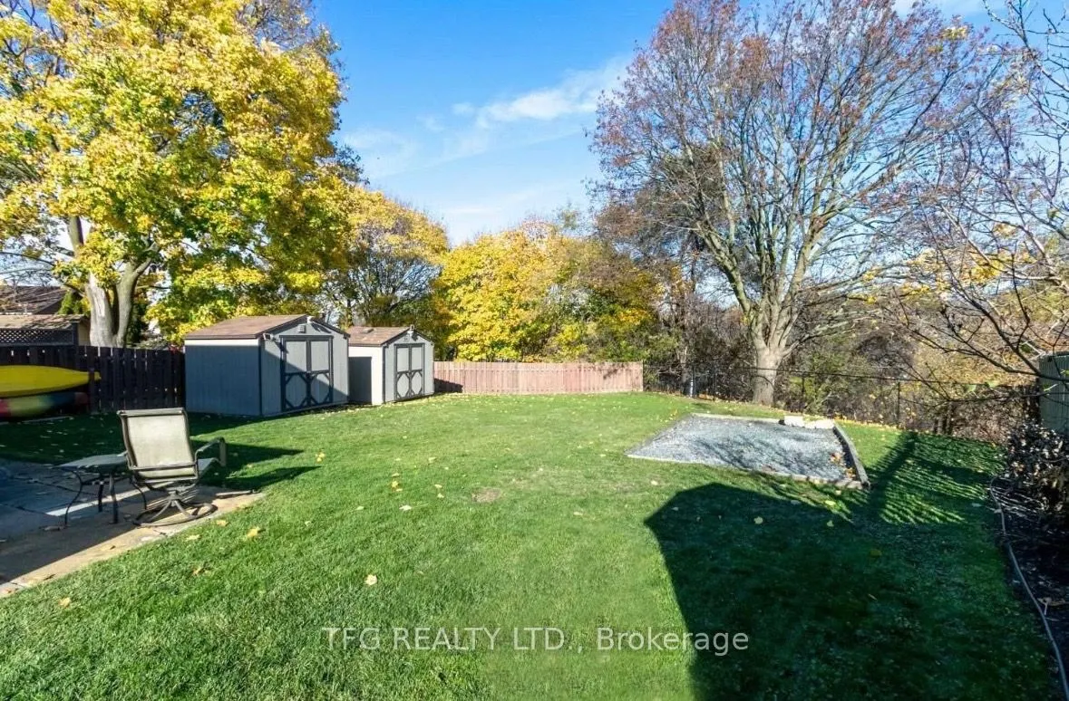447 Harcourt LOWER Boulevard