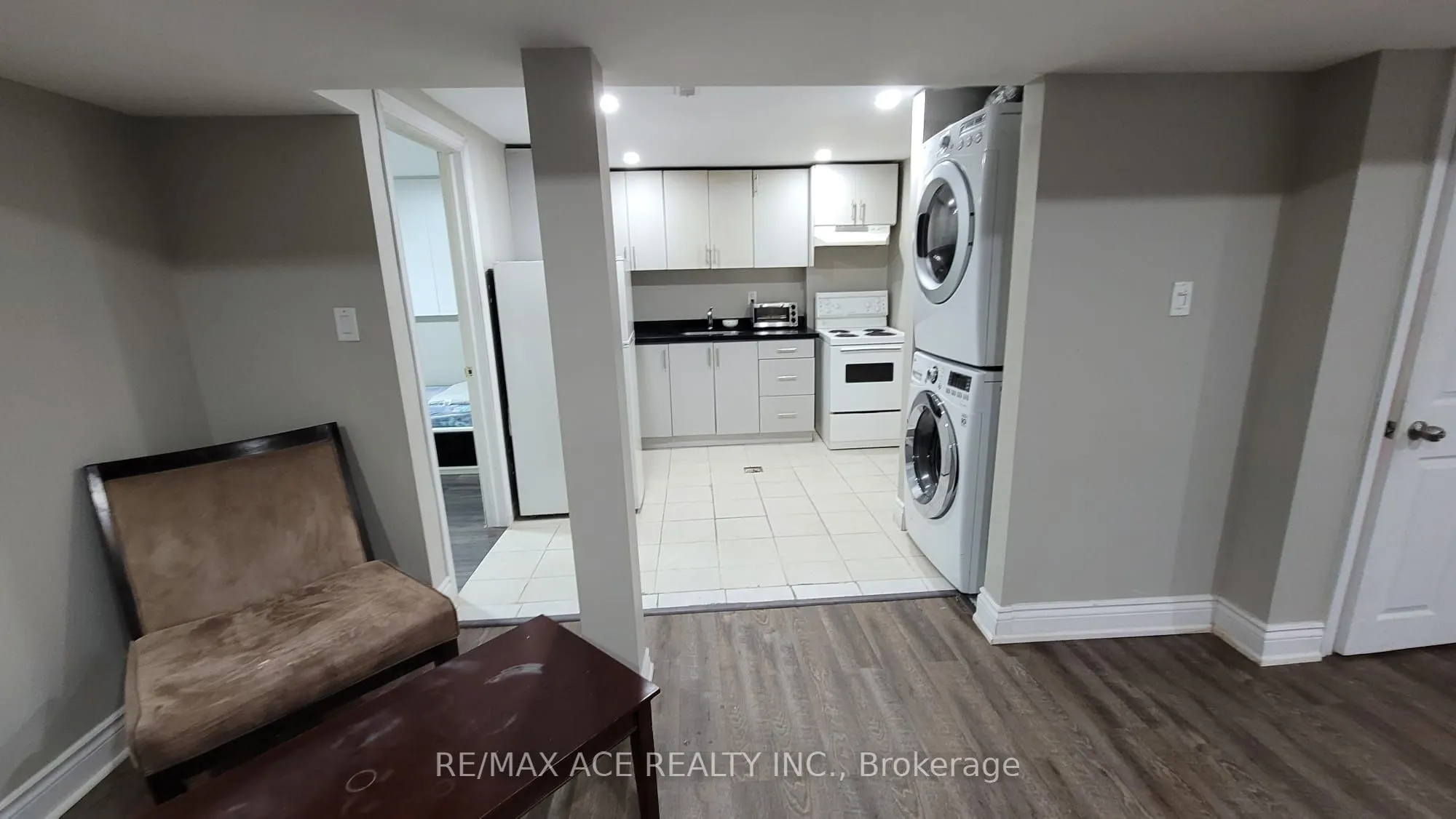 518 Annapolis Avenue, #Bsmt