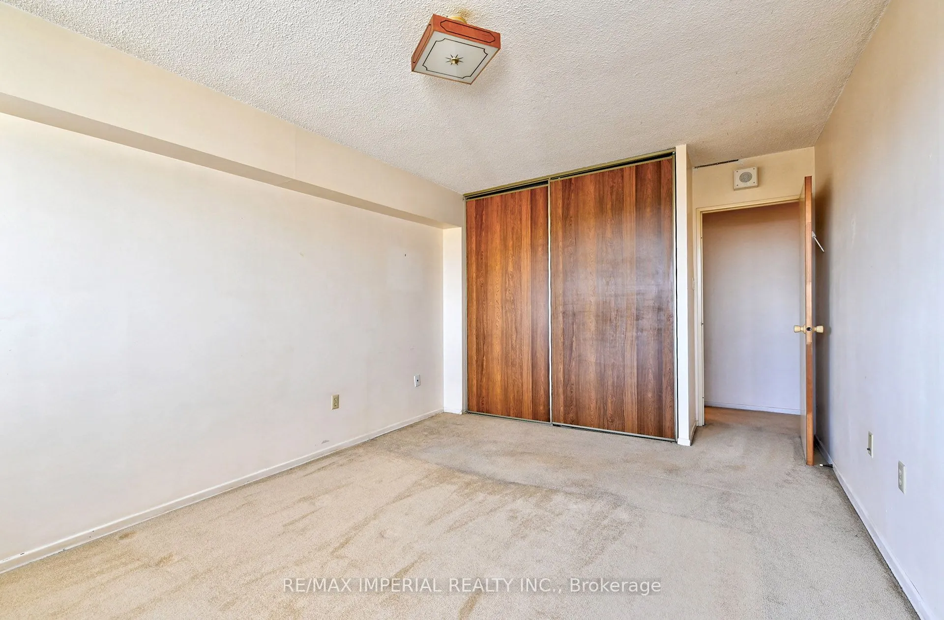 45 Silver Springs Boulevard, #1111