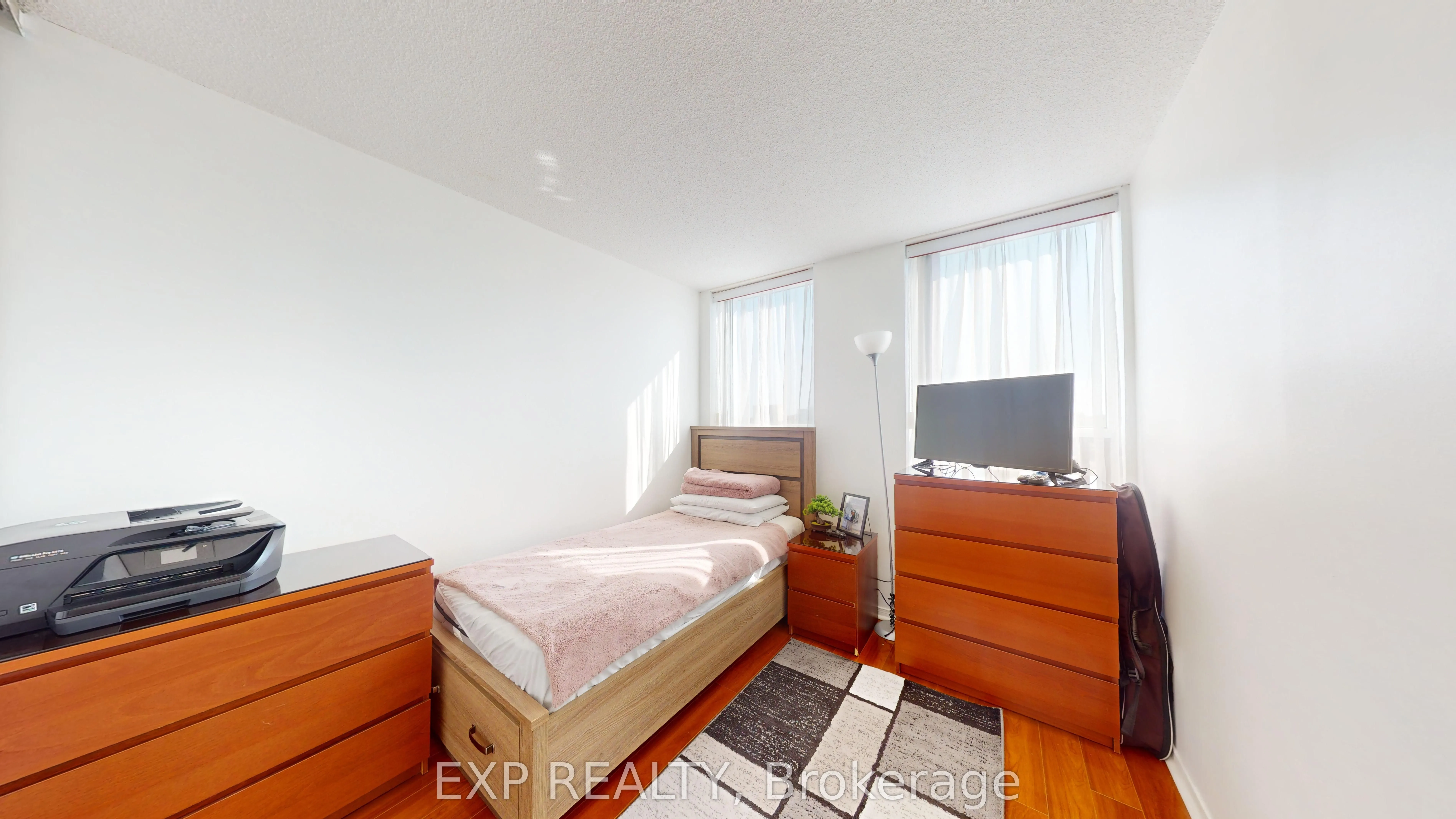 330 McCowan Road, #712