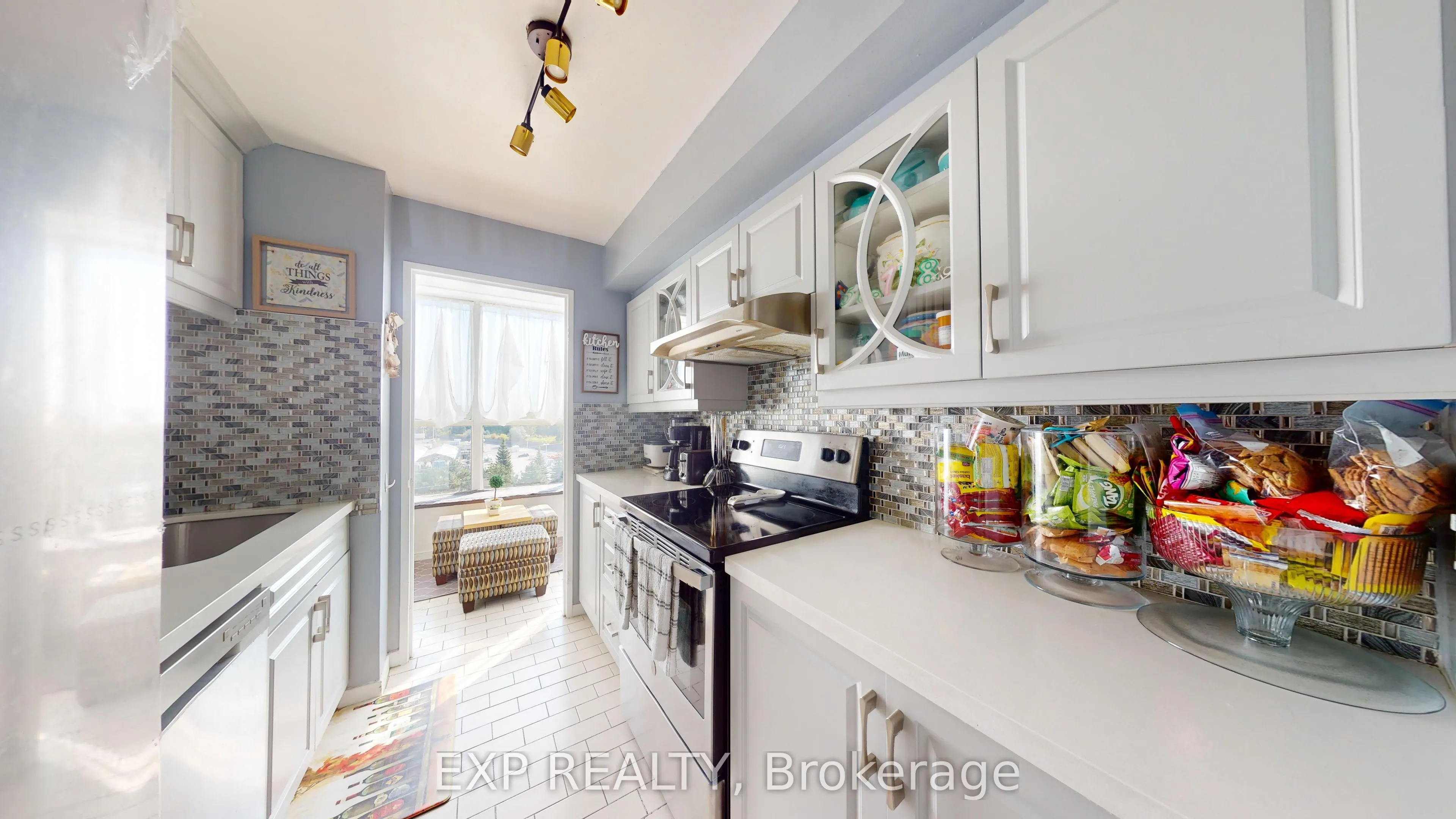 330 McCowan Road, #712