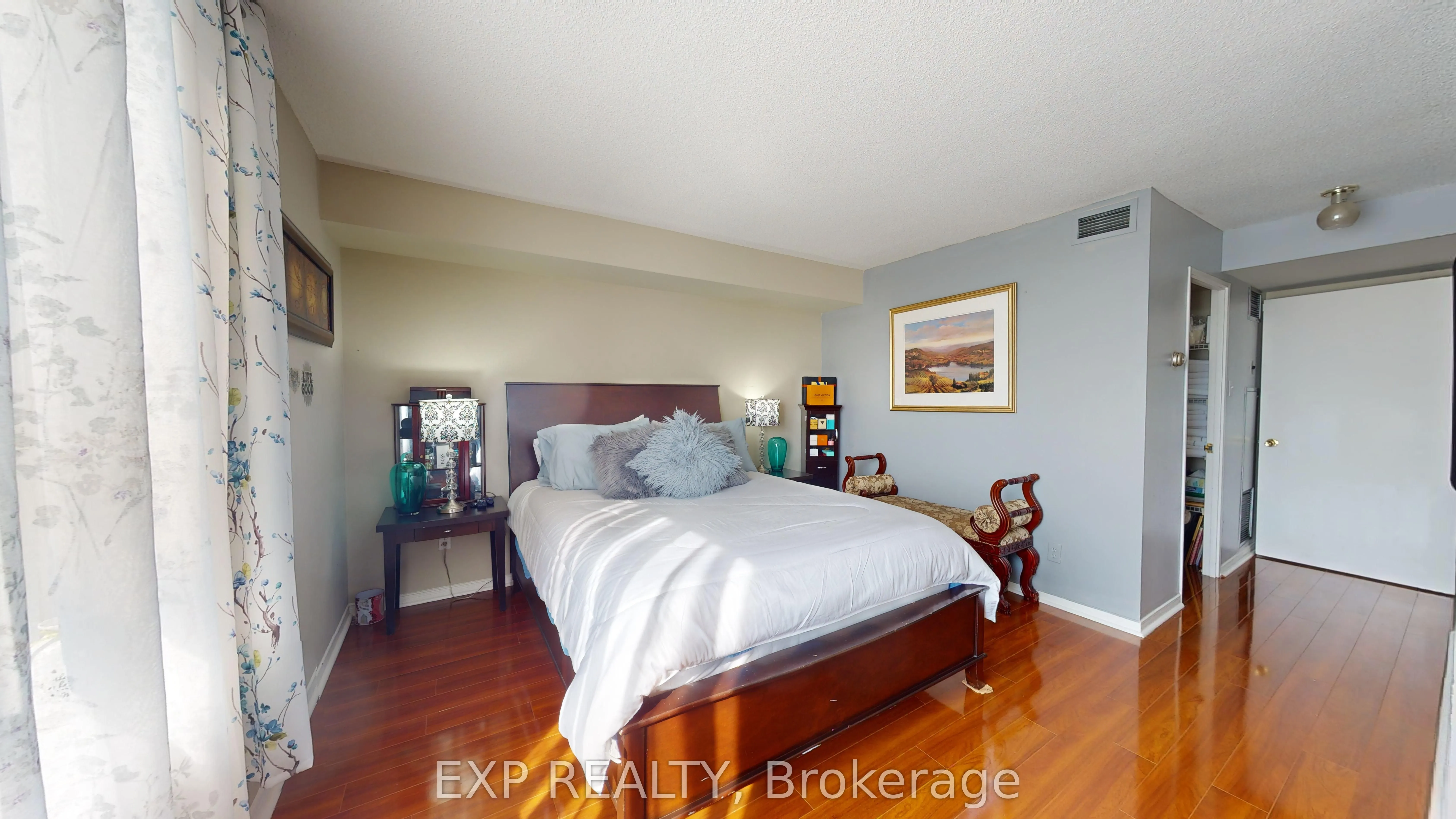 330 McCowan Road, #712