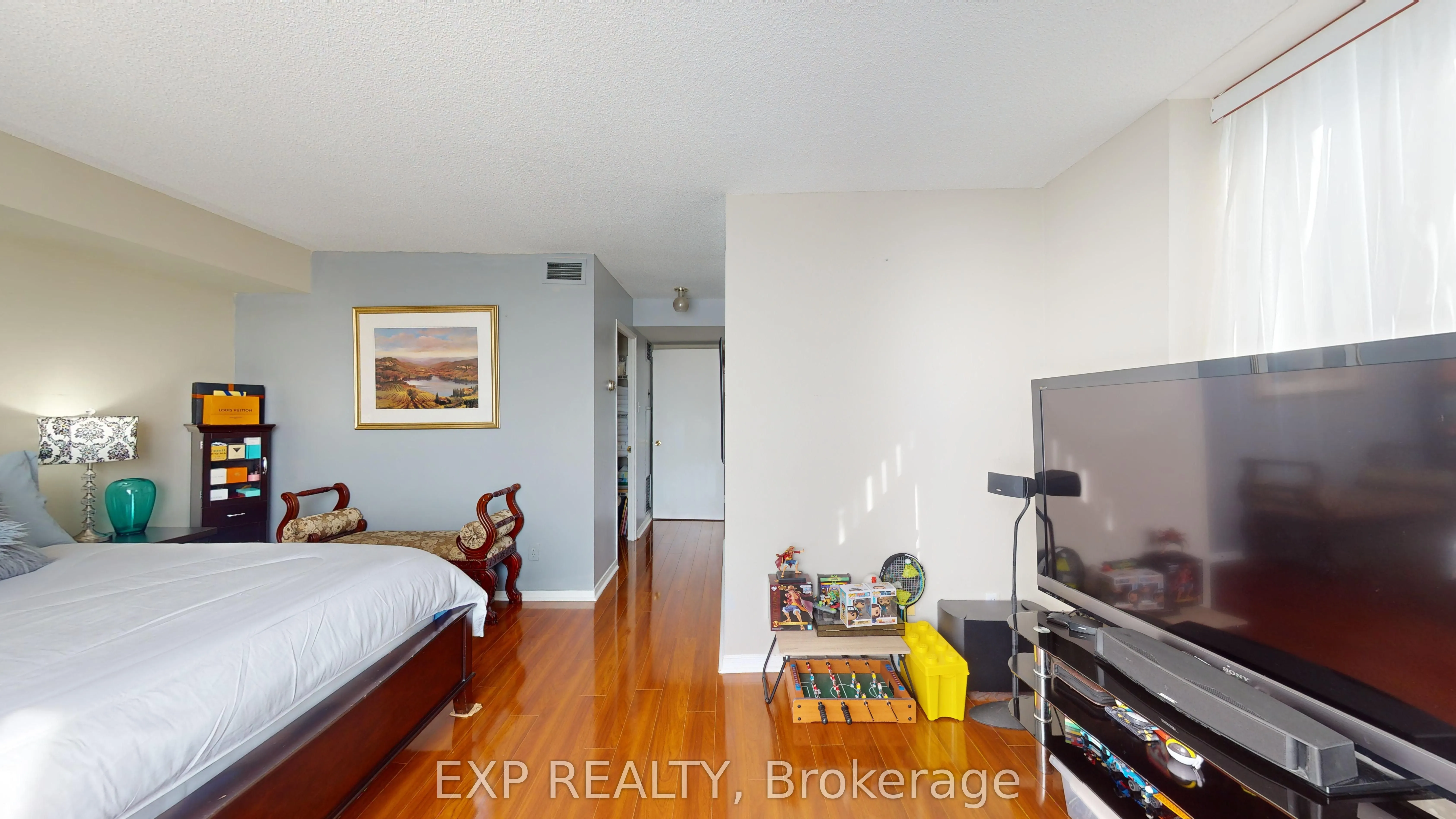 330 McCowan Road, #712