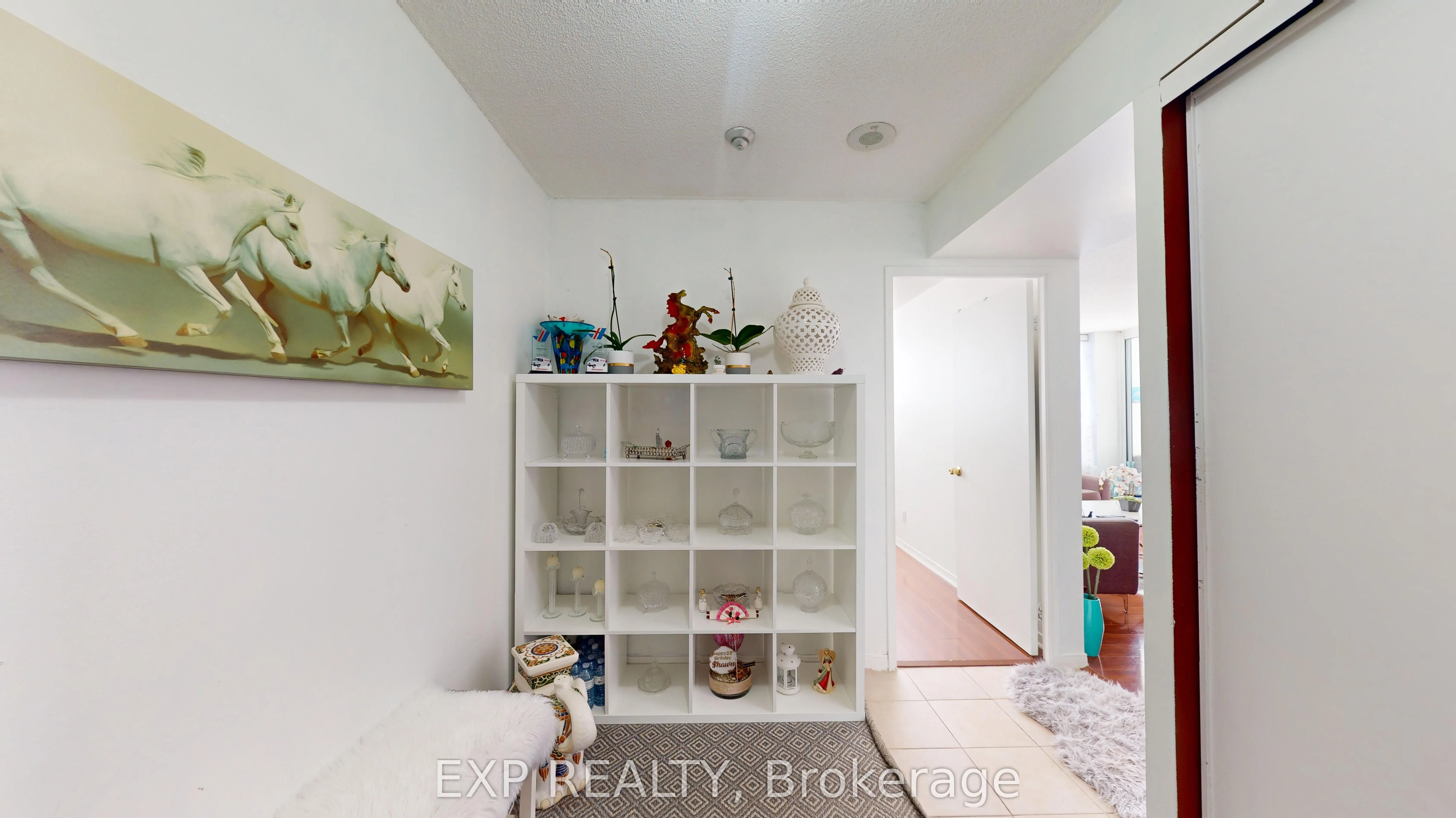 330 McCowan Road, #712