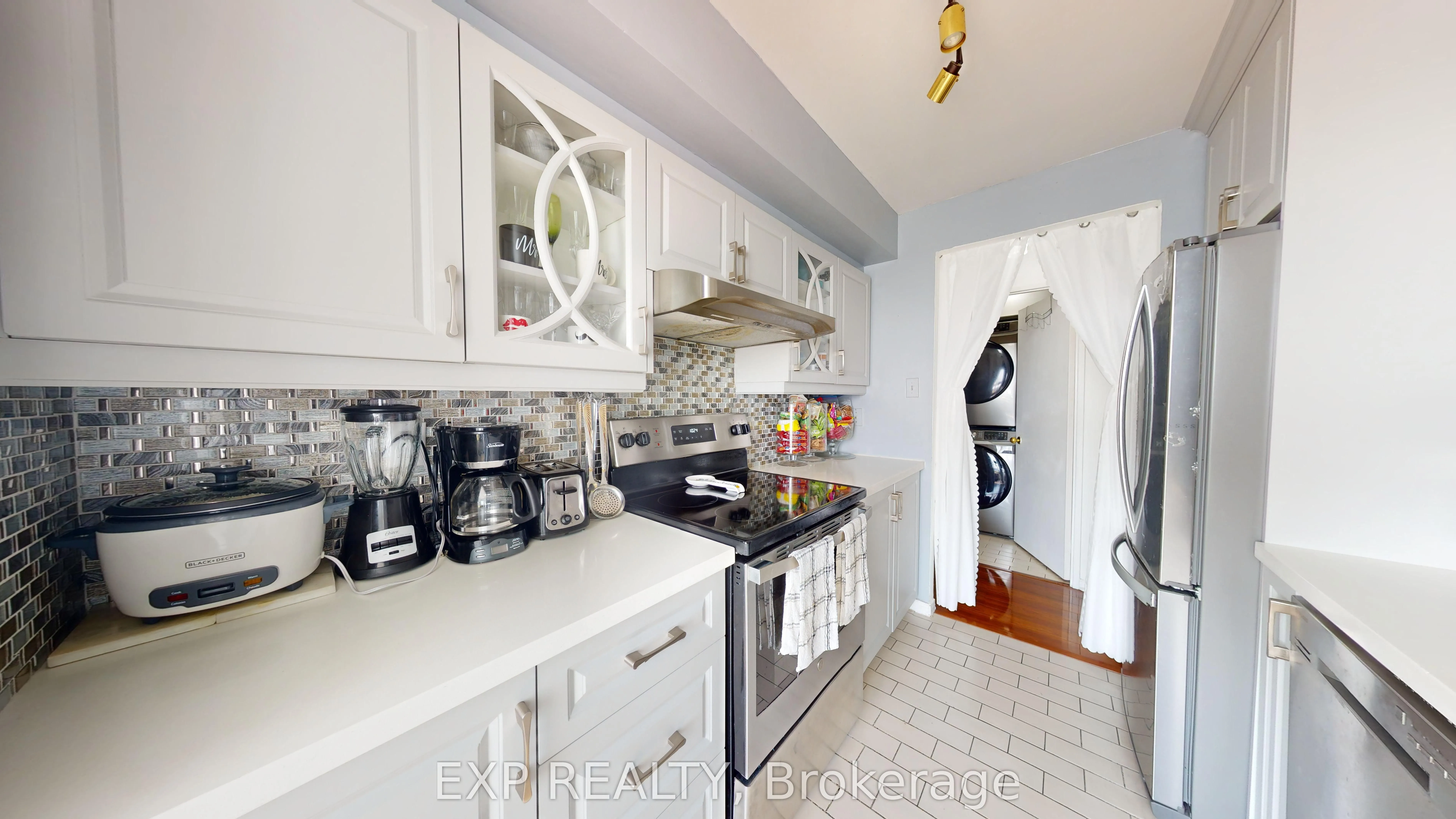 330 McCowan Road, #712