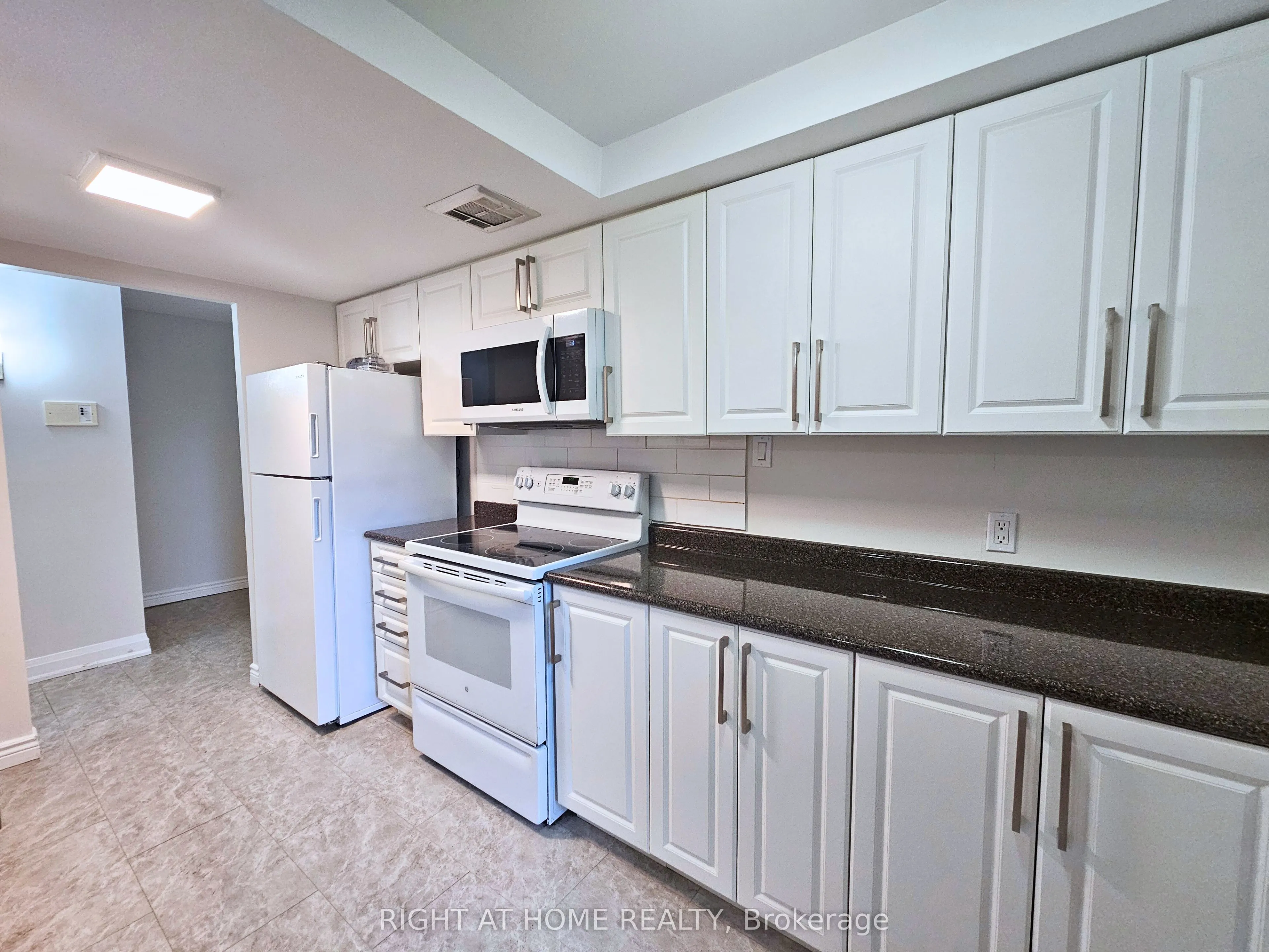 53 Taunton Road E, #61