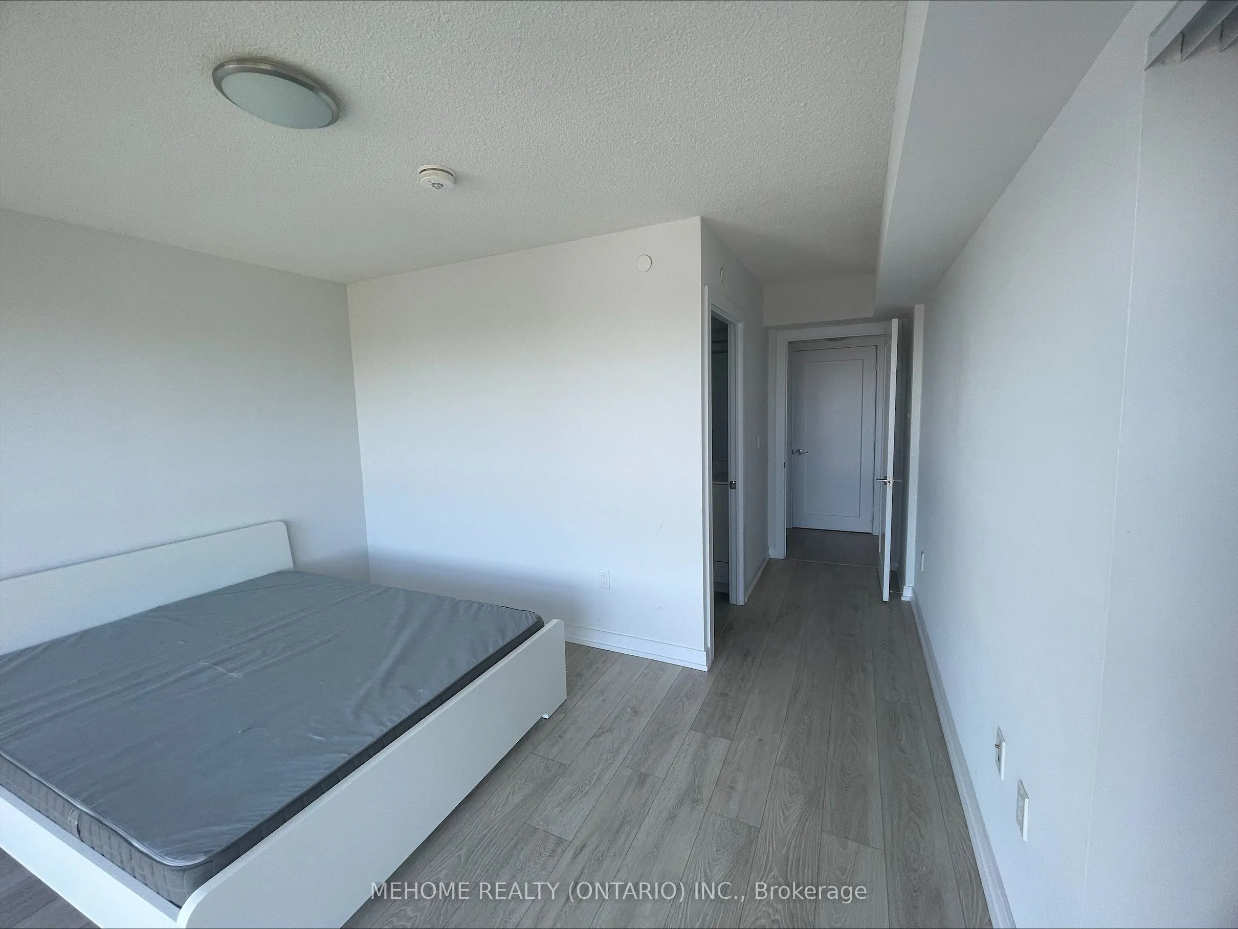 225 Village Green Square, #1602