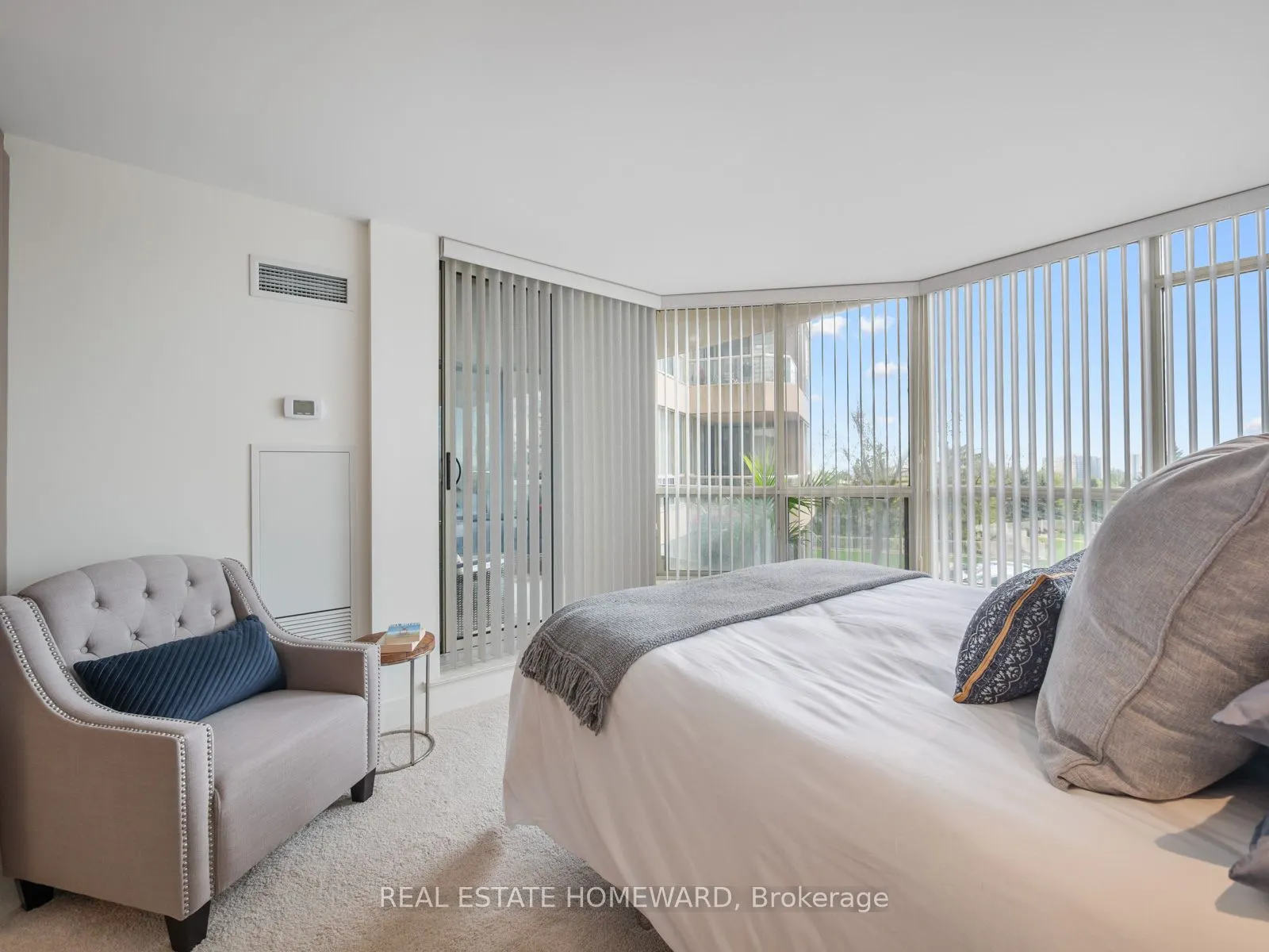 20 Guildwood Parkway, #311