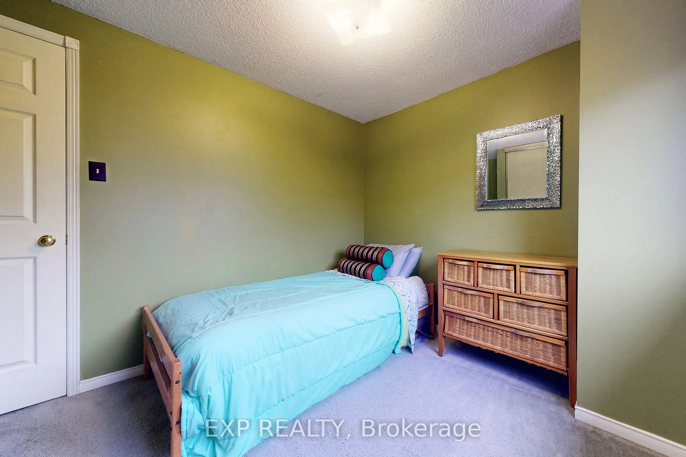 905 Rambleberry Avenue