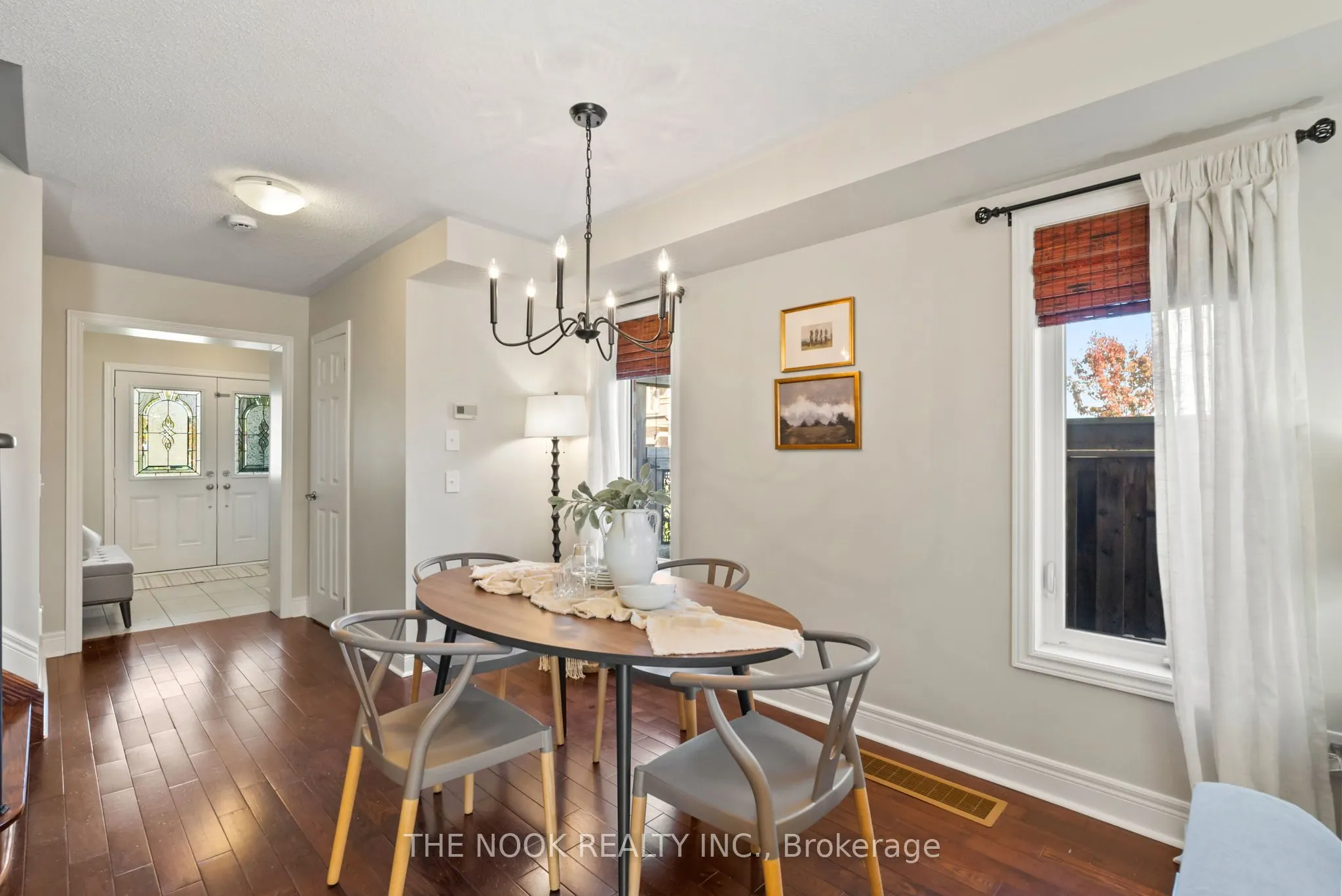 93 Dewell Crescent