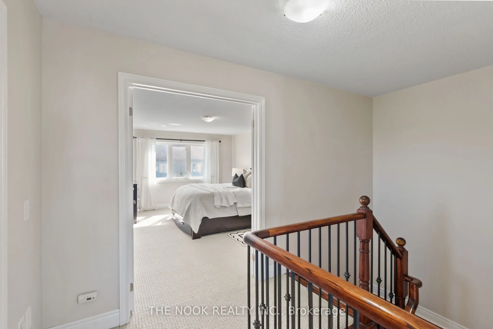 93 Dewell Crescent
