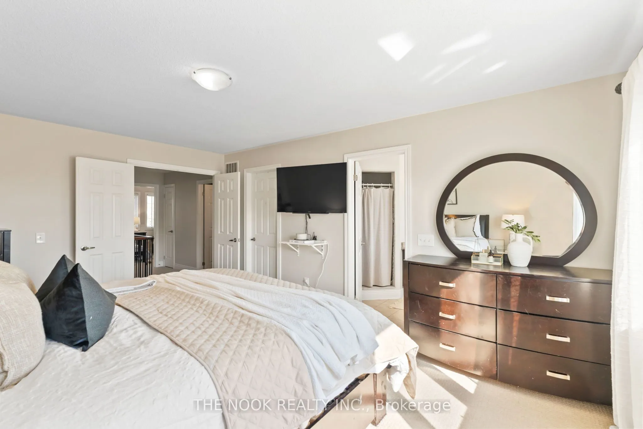 93 Dewell Crescent