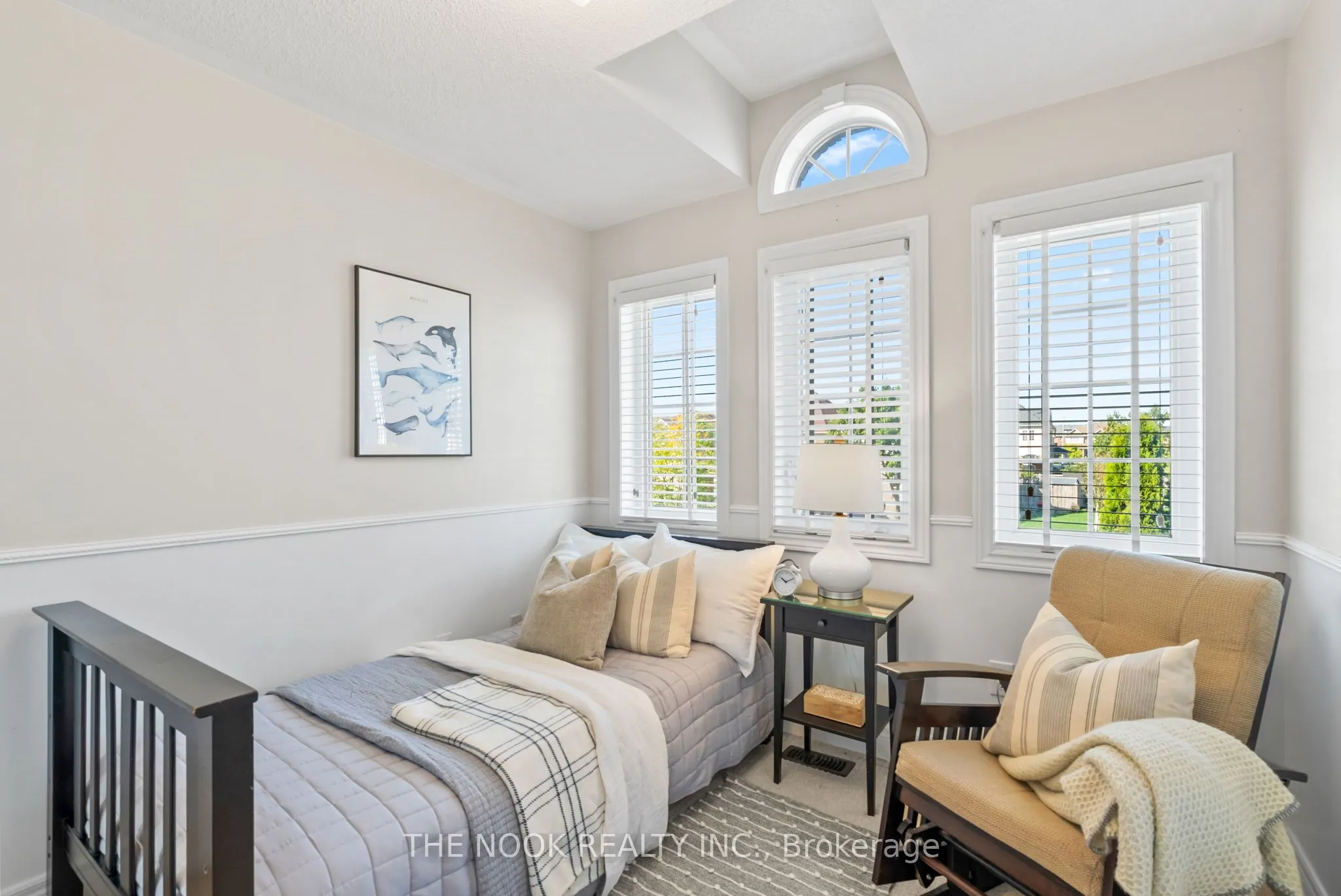 93 Dewell Crescent