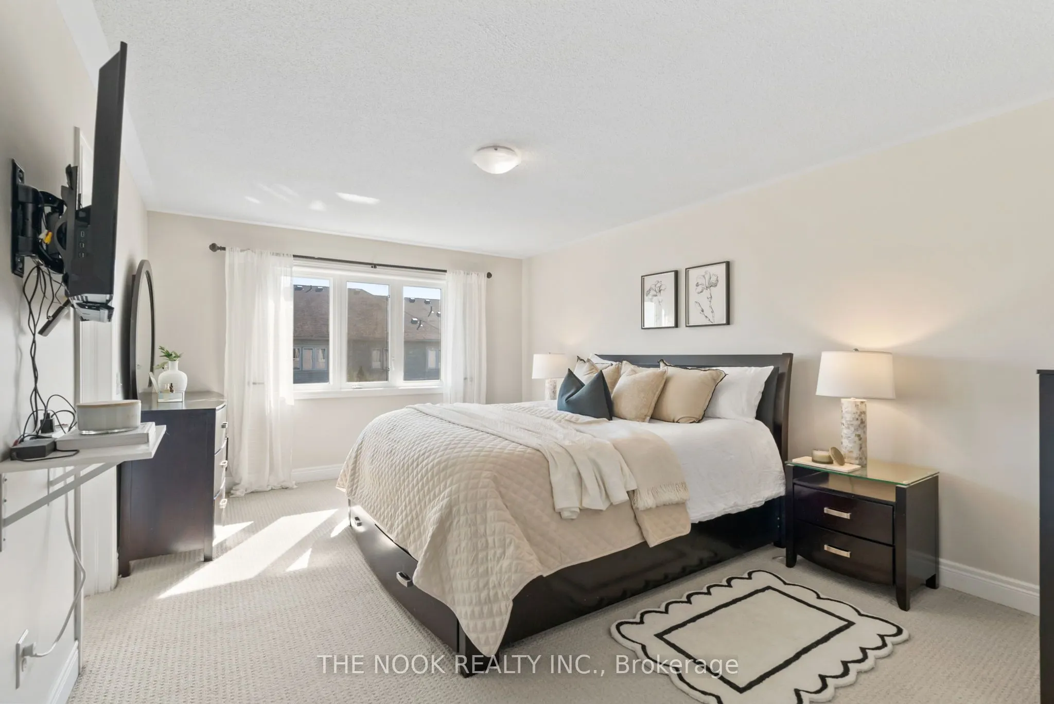 93 Dewell Crescent